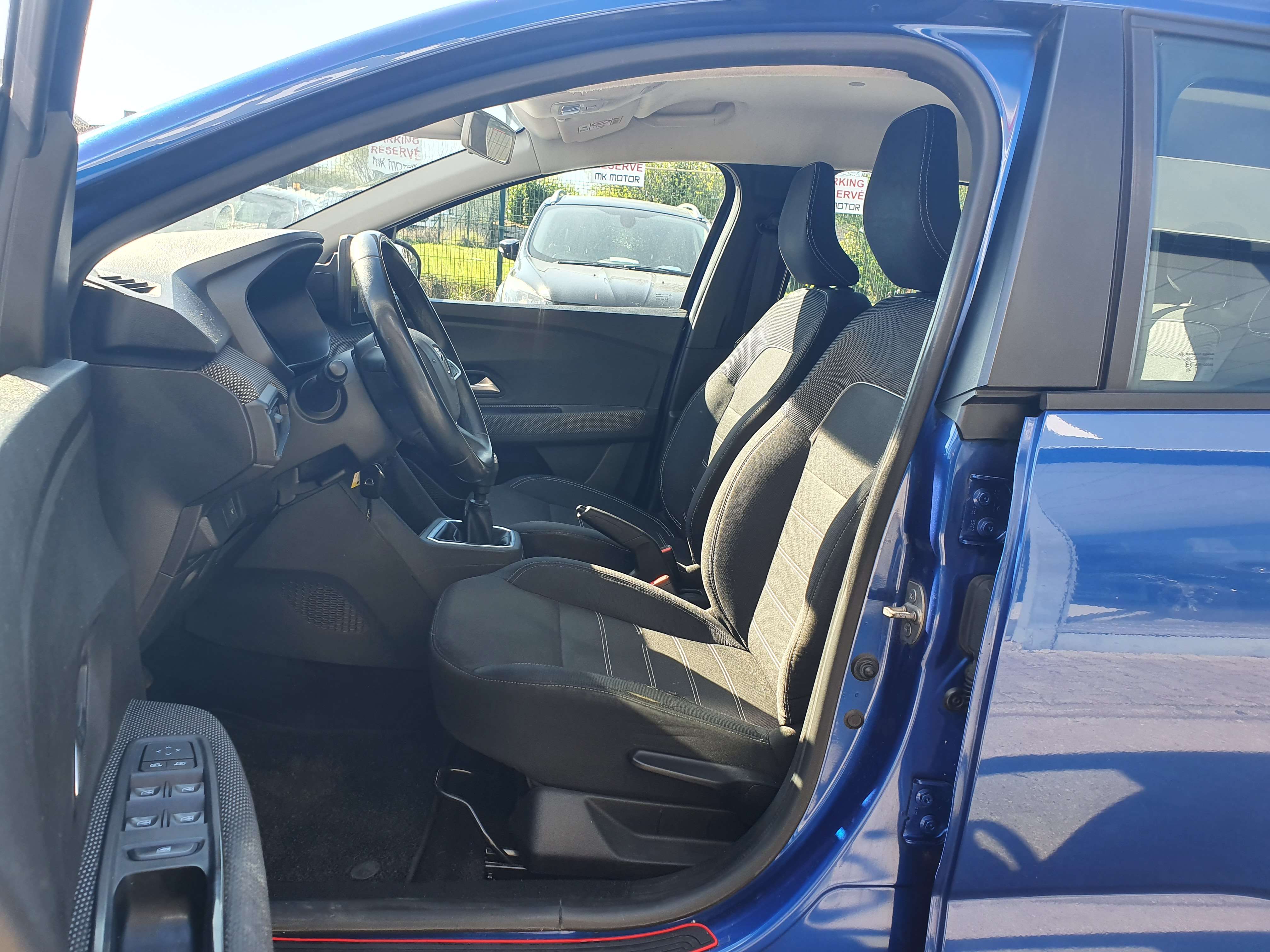 Dacia Sandero 🟢1.0 ESSENCE 91CV - 1ER MAIN - GARANTIE 12 MOIS
