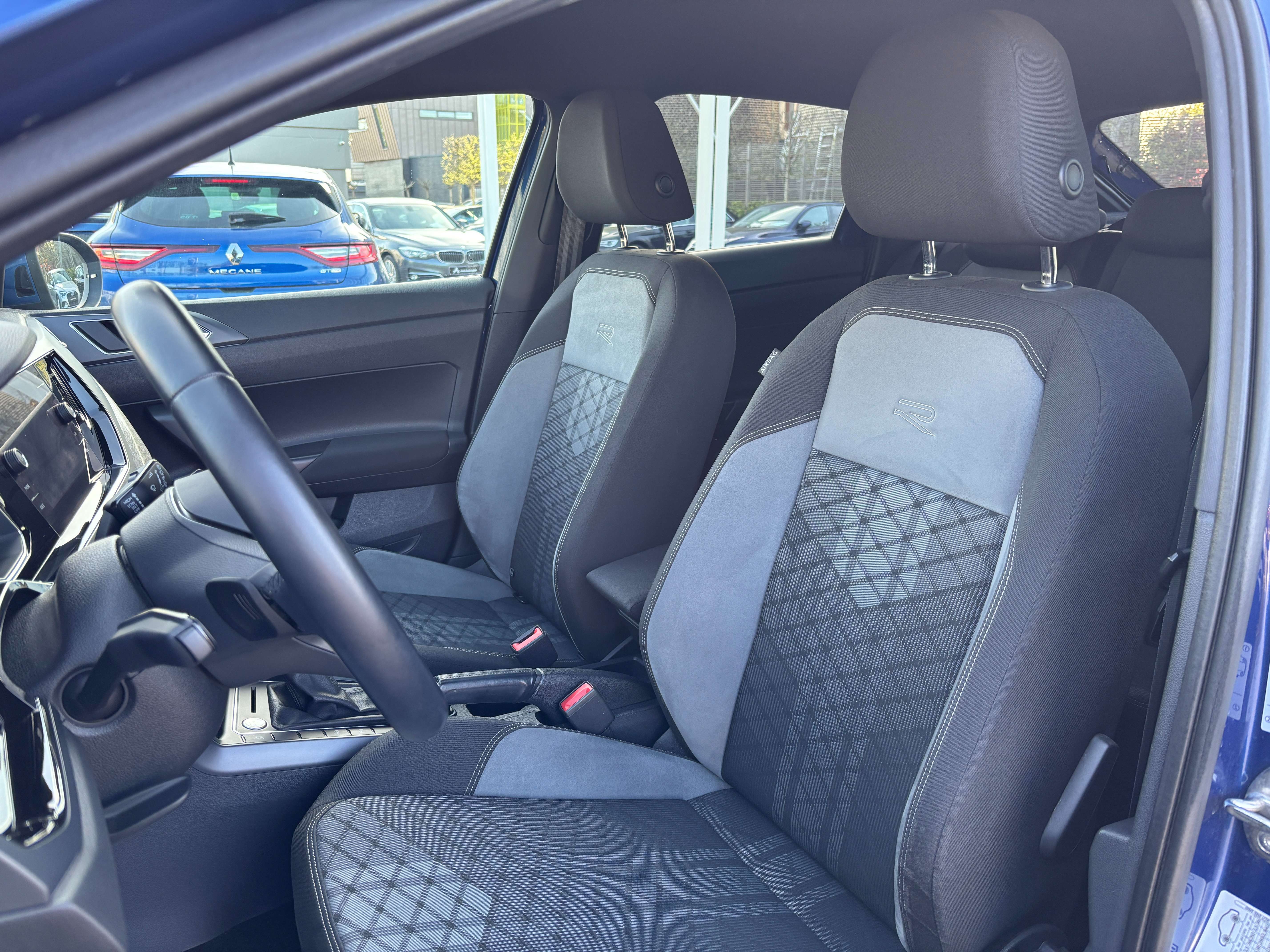Volkswagen Taigo 1.0 TSI DSG R-Line *CARPLAY*CAMERA*SIEGE CHAUFF*1ER PROPRIO*GARANTIE*