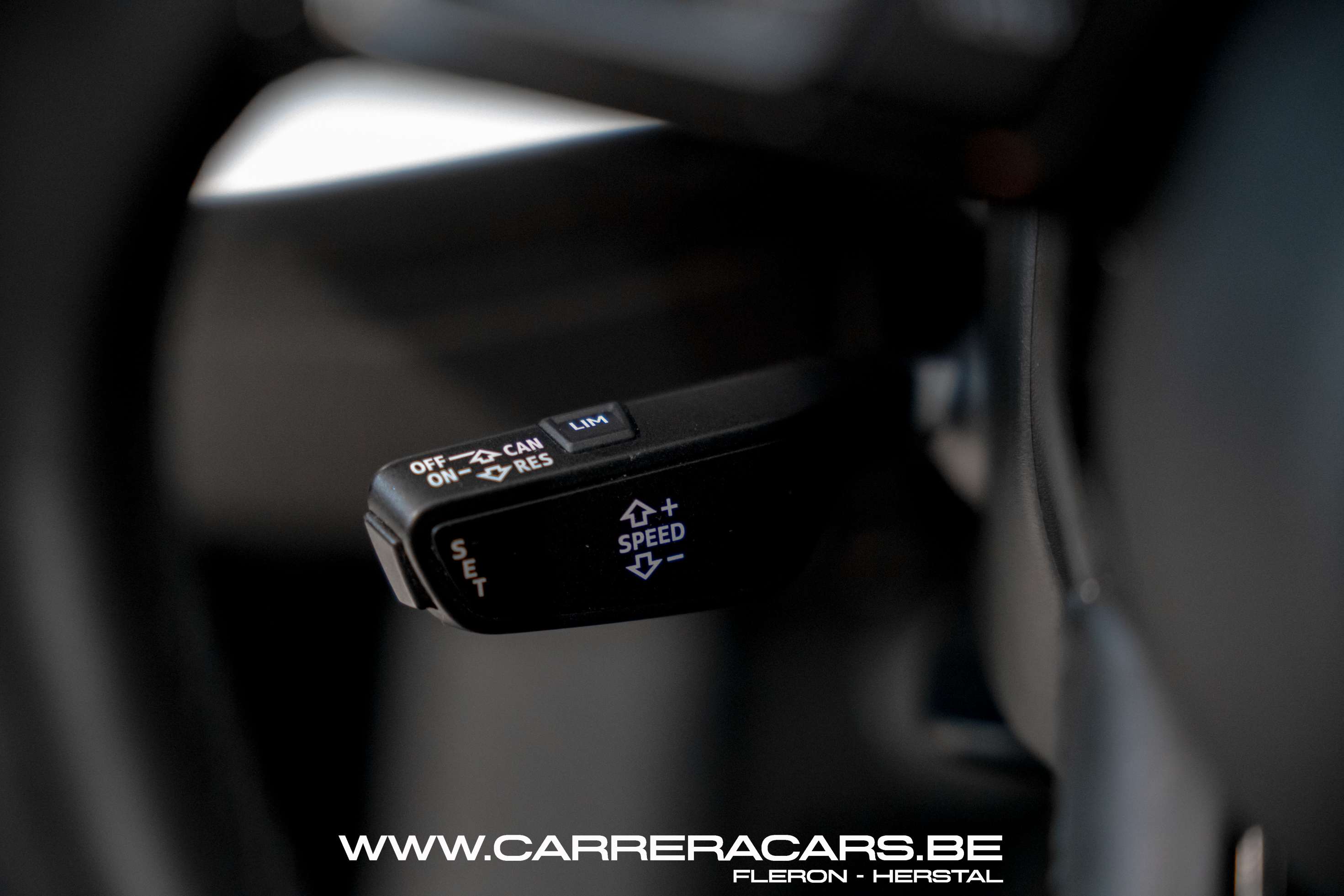 Audi A3 30 TFSI S-line*|NAVI*LED*SG CHAUFF*PDC*CRUISE*GARANTIE*|