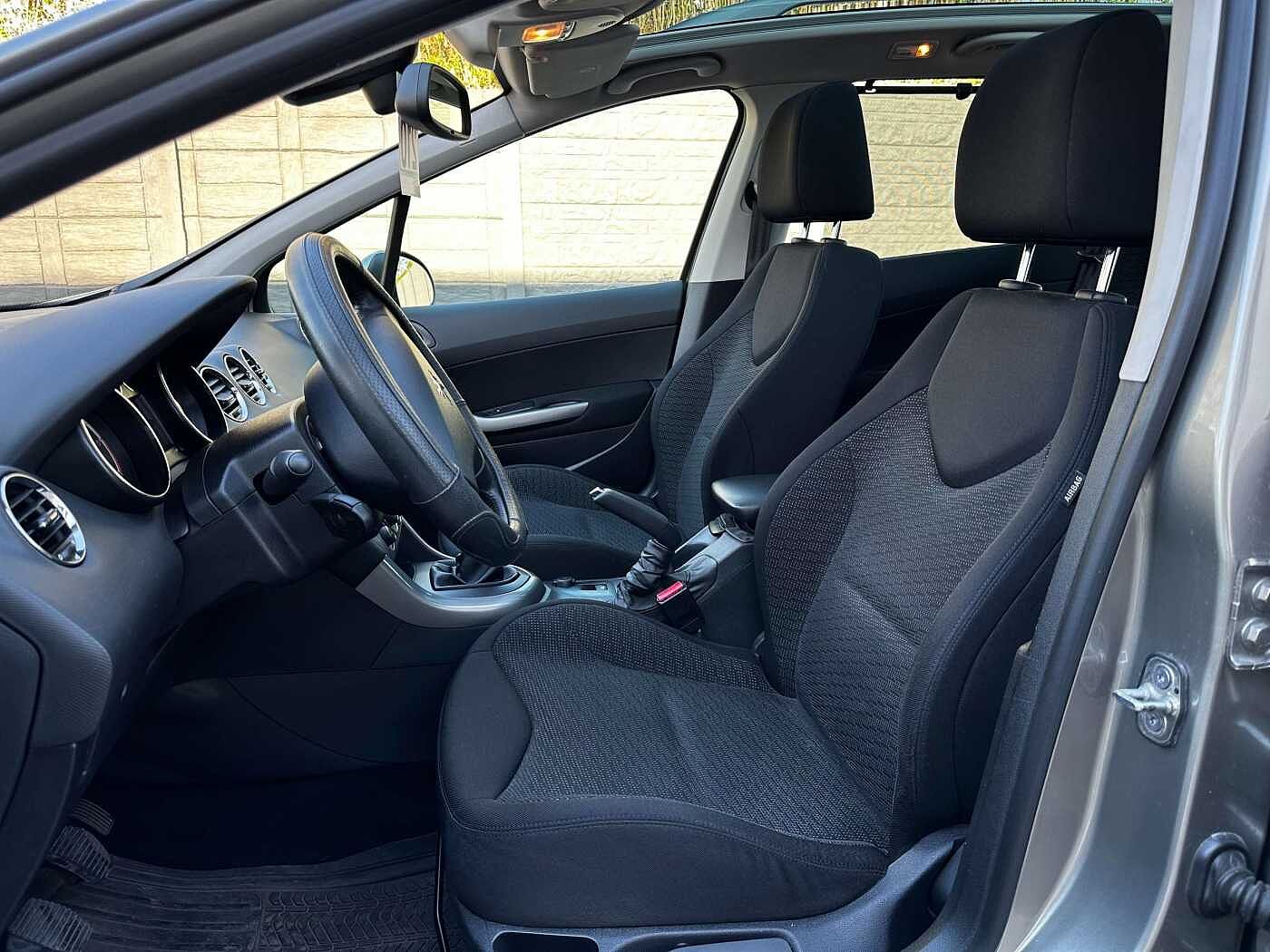 Peugeot 308 SW SW 16 HDi Premium PANORAMIQUE/CRUISE/CLIM