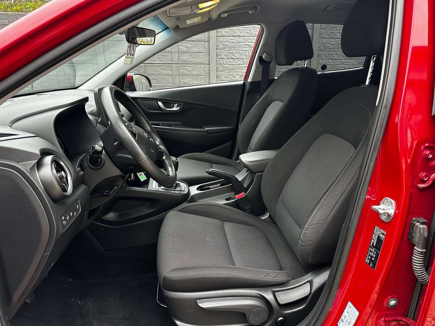 Hyundai KONA 1.0 T-GDi Twist LED/CARPLAY/CAMERA/SENSOR/CLIM/