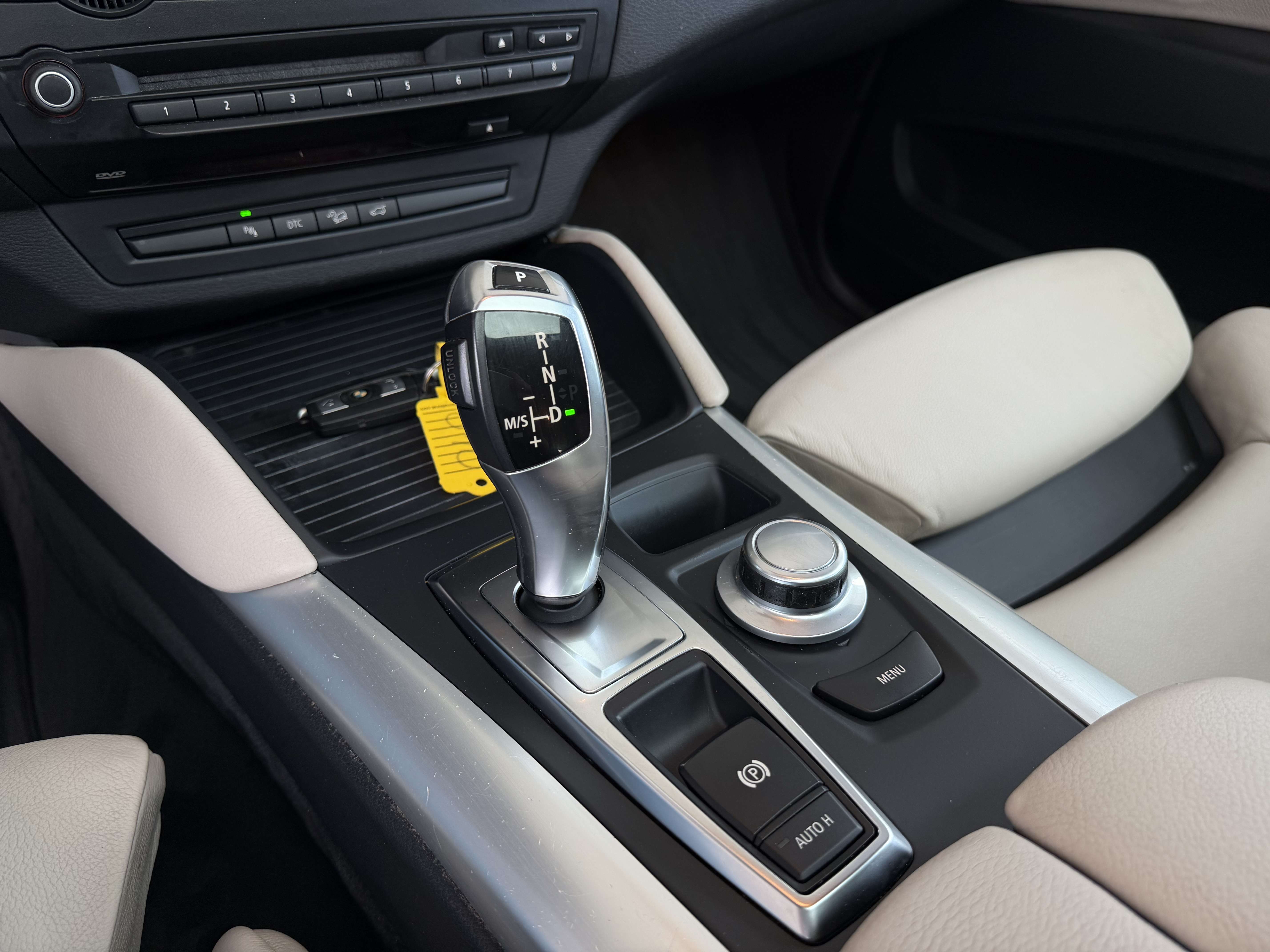 BMW X6 3.0dA 211cv xDrive30d (INDIVIDUAL) TOE-CAMERA-BIXENON-CUIR ELEC-GPS-JA19P-GAR 12MOIS