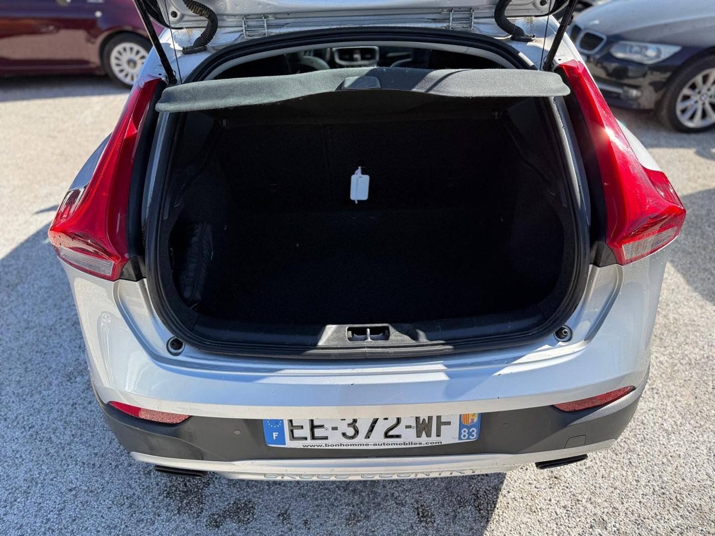 Volvo V40 CROSS COUNTRY D2 115CH START&STOP MOMENTUM BUSINESS