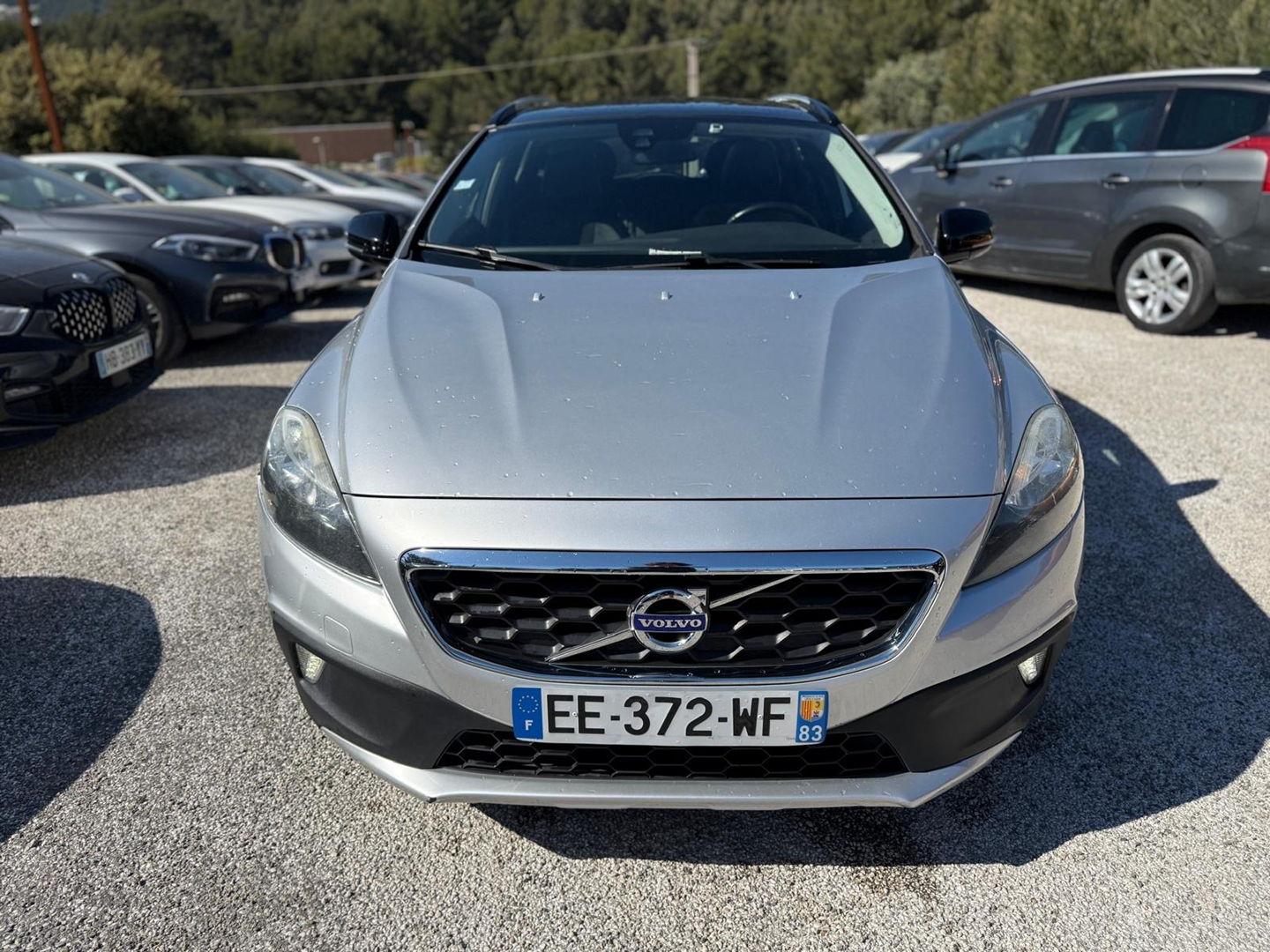 Volvo V40 CROSS COUNTRY D2 115CH START&STOP MOMENTUM BUSINESS