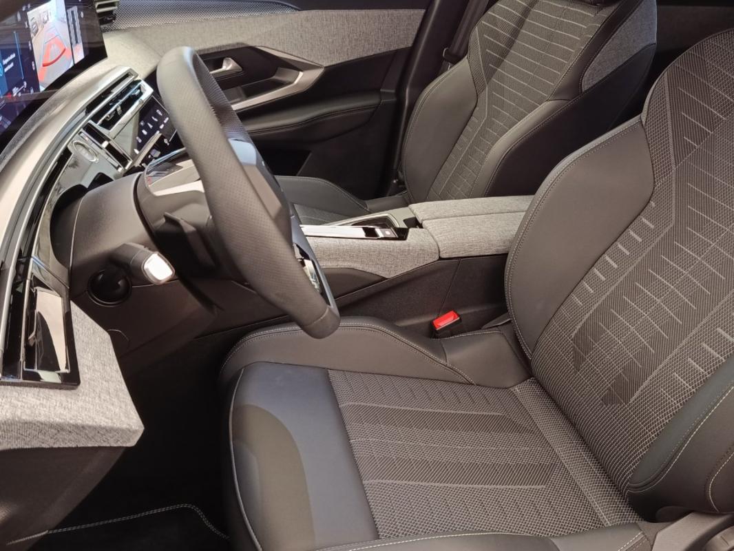 Peugeot 3008 III 1.2 HYBRID 136 E-DCS6 GT