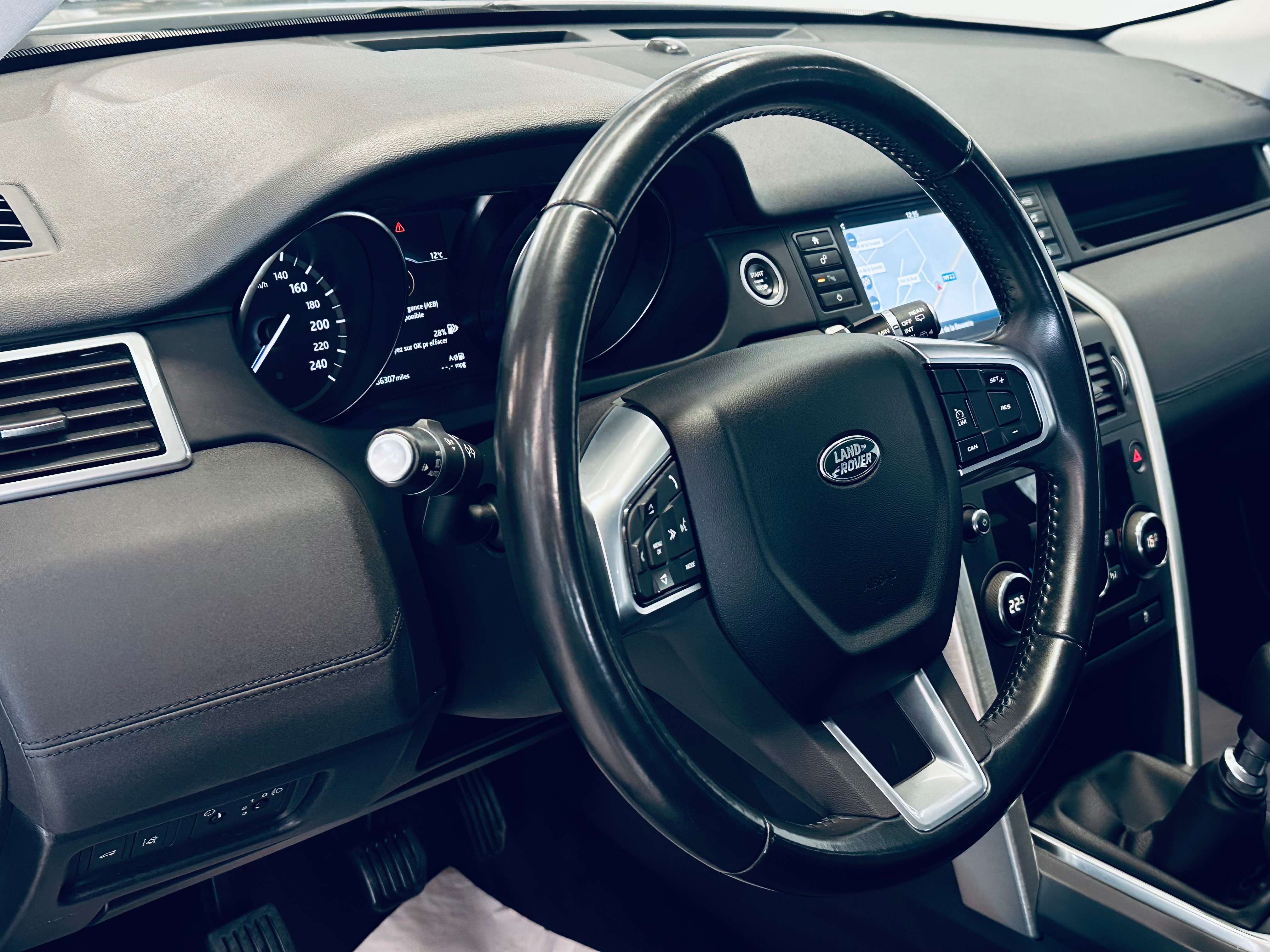 Land Rover Discovery Sport 2.0 PDC NAVI CLIM BIZONE BLUETOOTH ISOFIX KEY LESS ATTACHE REM