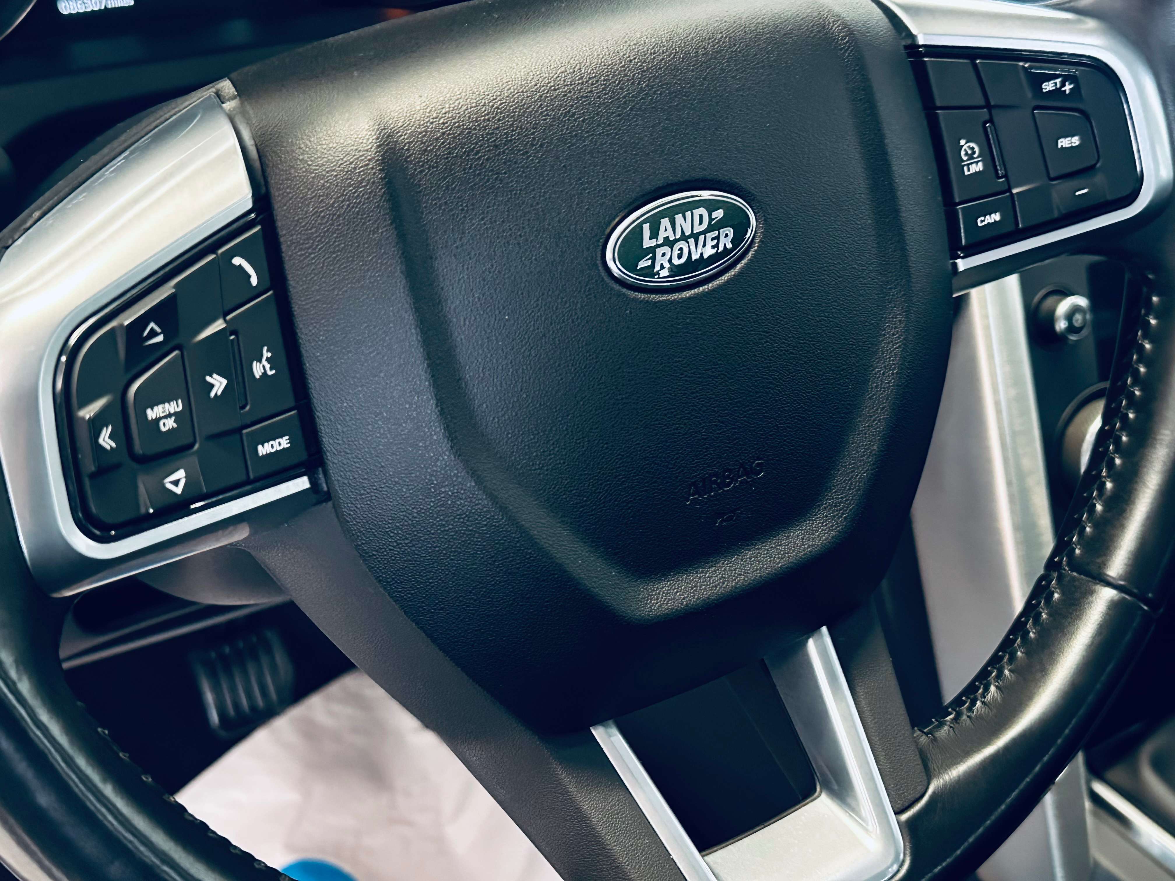 Land Rover Discovery Sport 2.0 PDC NAVI CLIM BIZONE BLUETOOTH ISOFIX KEY LESS ATTACHE REM
