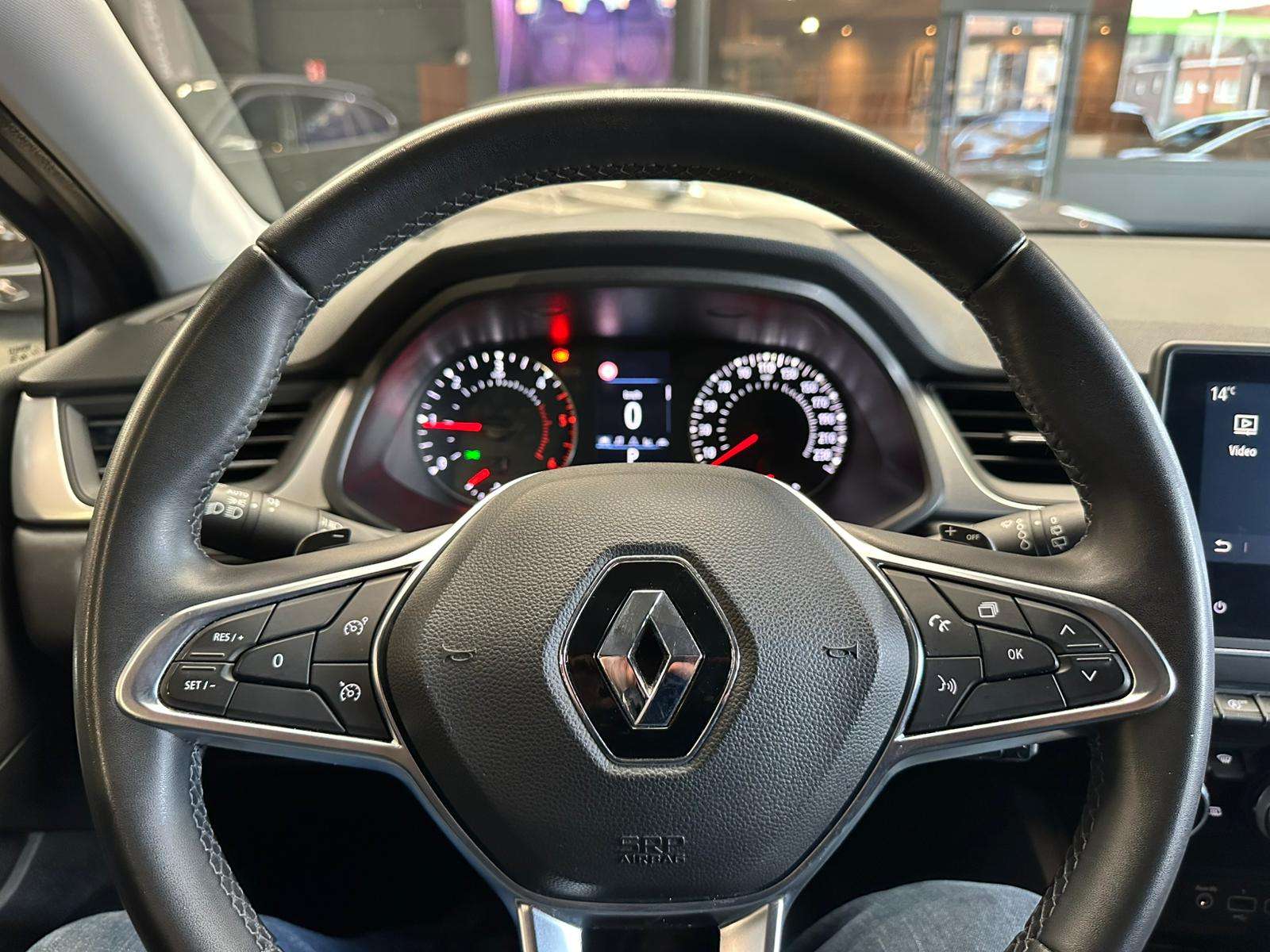 Renault Captur 1.5 dCi  EDC /Cam/Pdc/Navi/Alu/Cruise/Led *1j garantie*