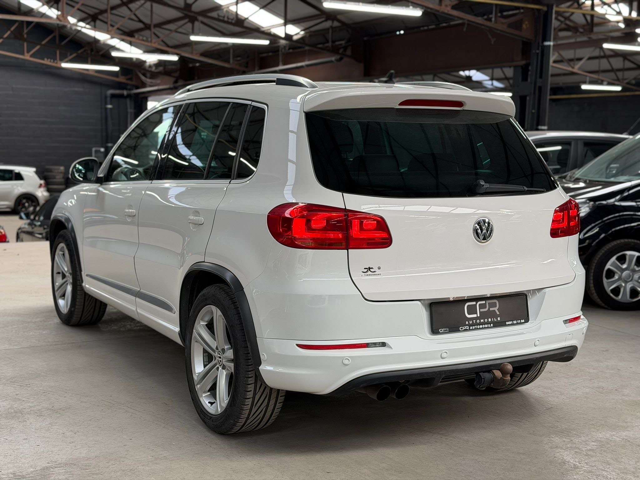 Volkswagen Tiguan 1.4 TSI * R-LINE * GPS * PANO * SIEGE CH * RADAR