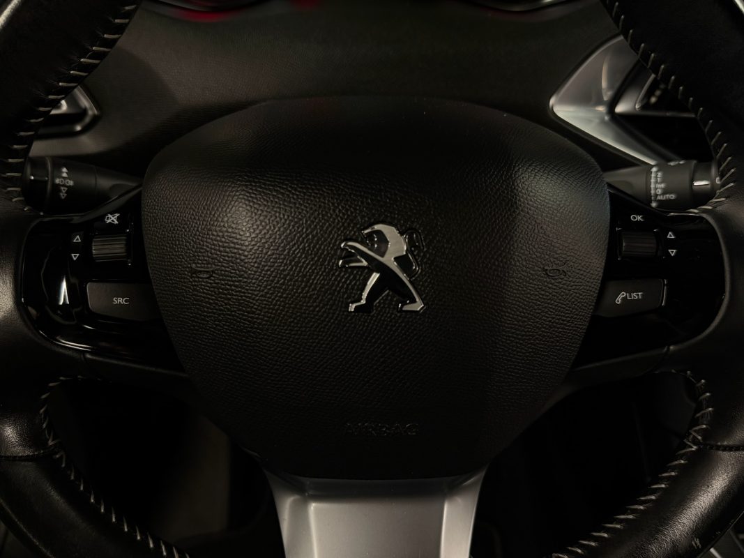 Peugeot 308 II ALLURE 1.2 130 Cv ECRAN GPS TACTILE CAMERA RECUL BVM6 CRIT AIR 1 - GARANTIE AN