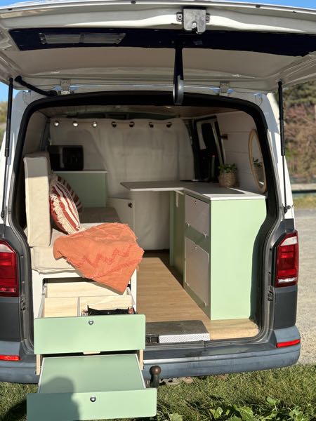 Volkswagen Transporter VI 2.0 TDI 102 L1