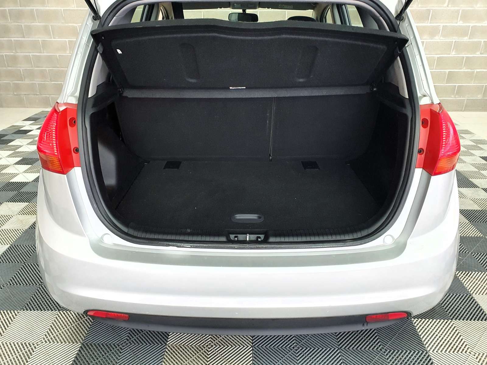 Kia Venga 🟢1.4 DIESEL - 1ER MAIN - CRUISE - CLIM -BLUETOOTH