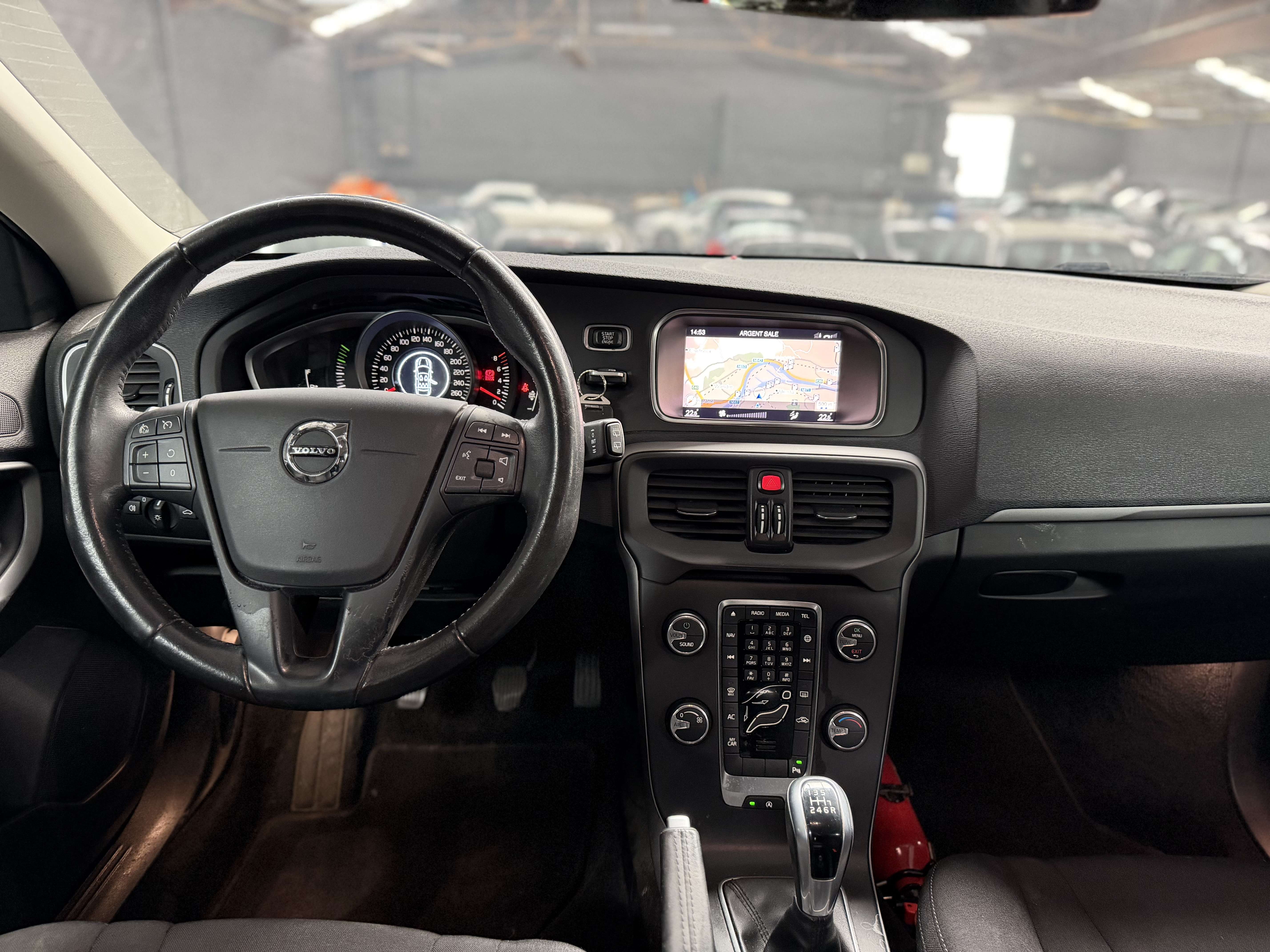 Volvo V40 2.0i * GPS * RADAR AR * CRUISE * CLIM * JANTE