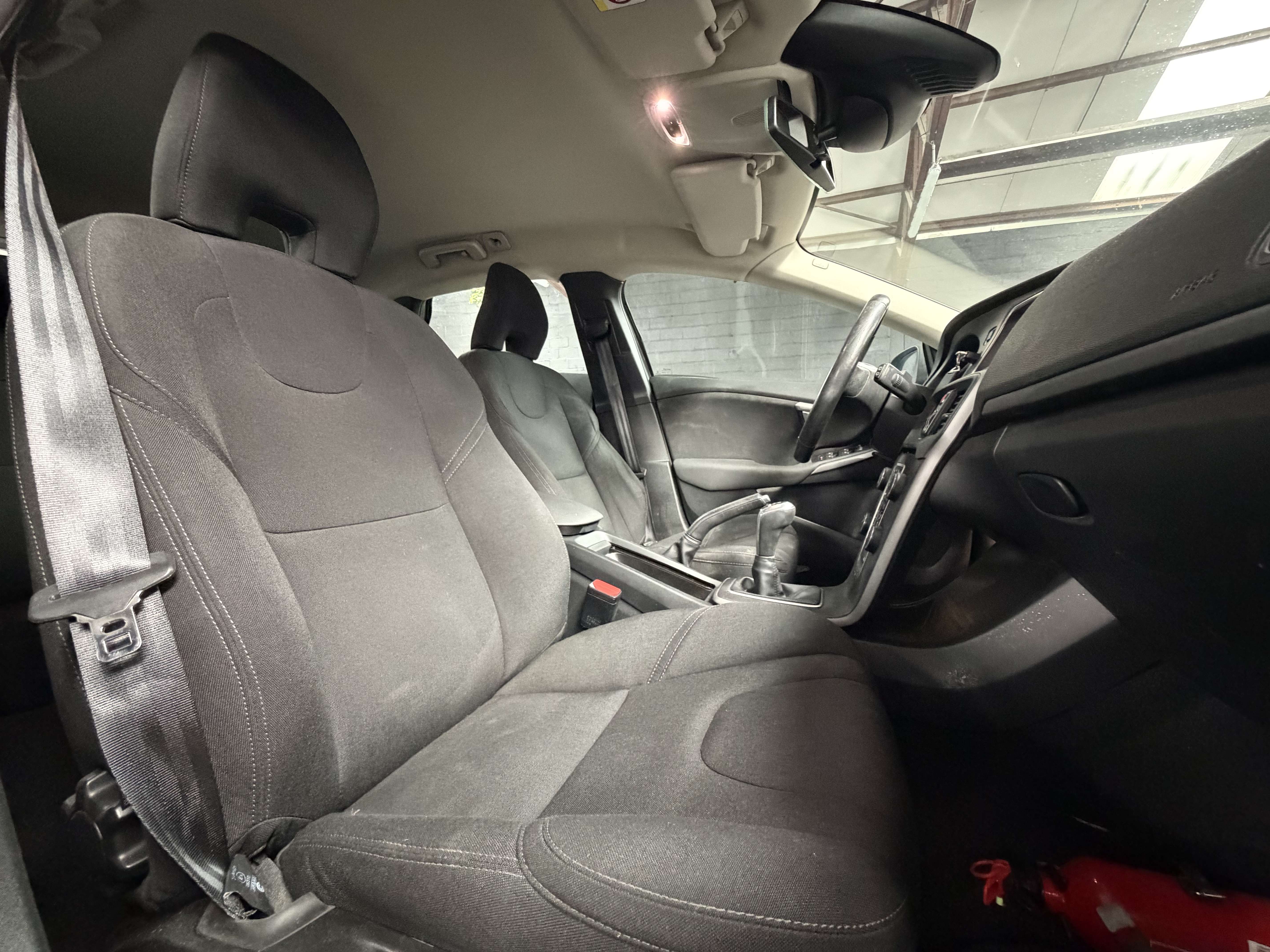 Volvo V40 2.0i * GPS * RADAR AR * CRUISE * CLIM * JANTE
