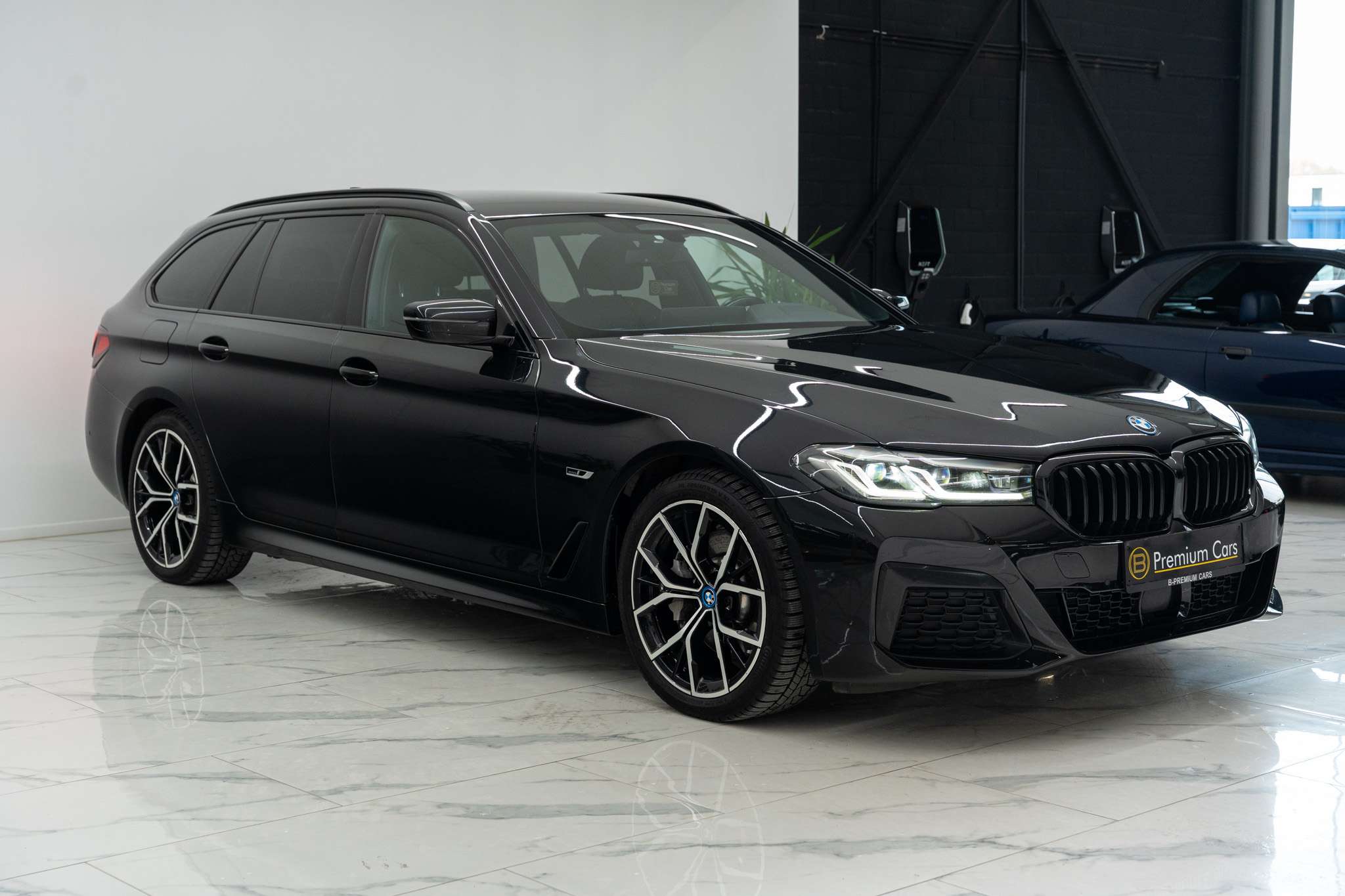BMW 530 e xDrive touring M-pack! Full, Sfeer, ACC, Trekhaak!