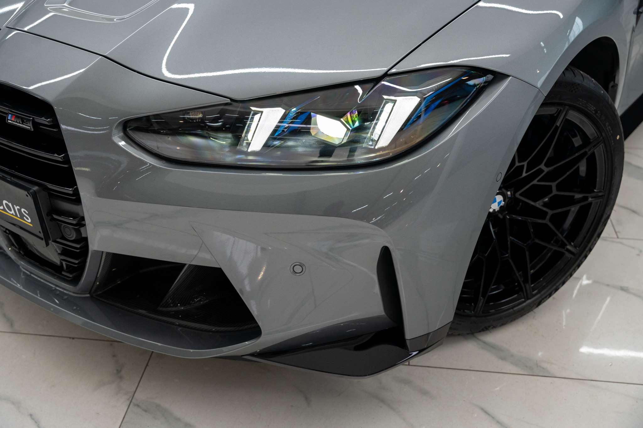 BMW M3 Competition xDrive Carbon pack! Full options! New car!