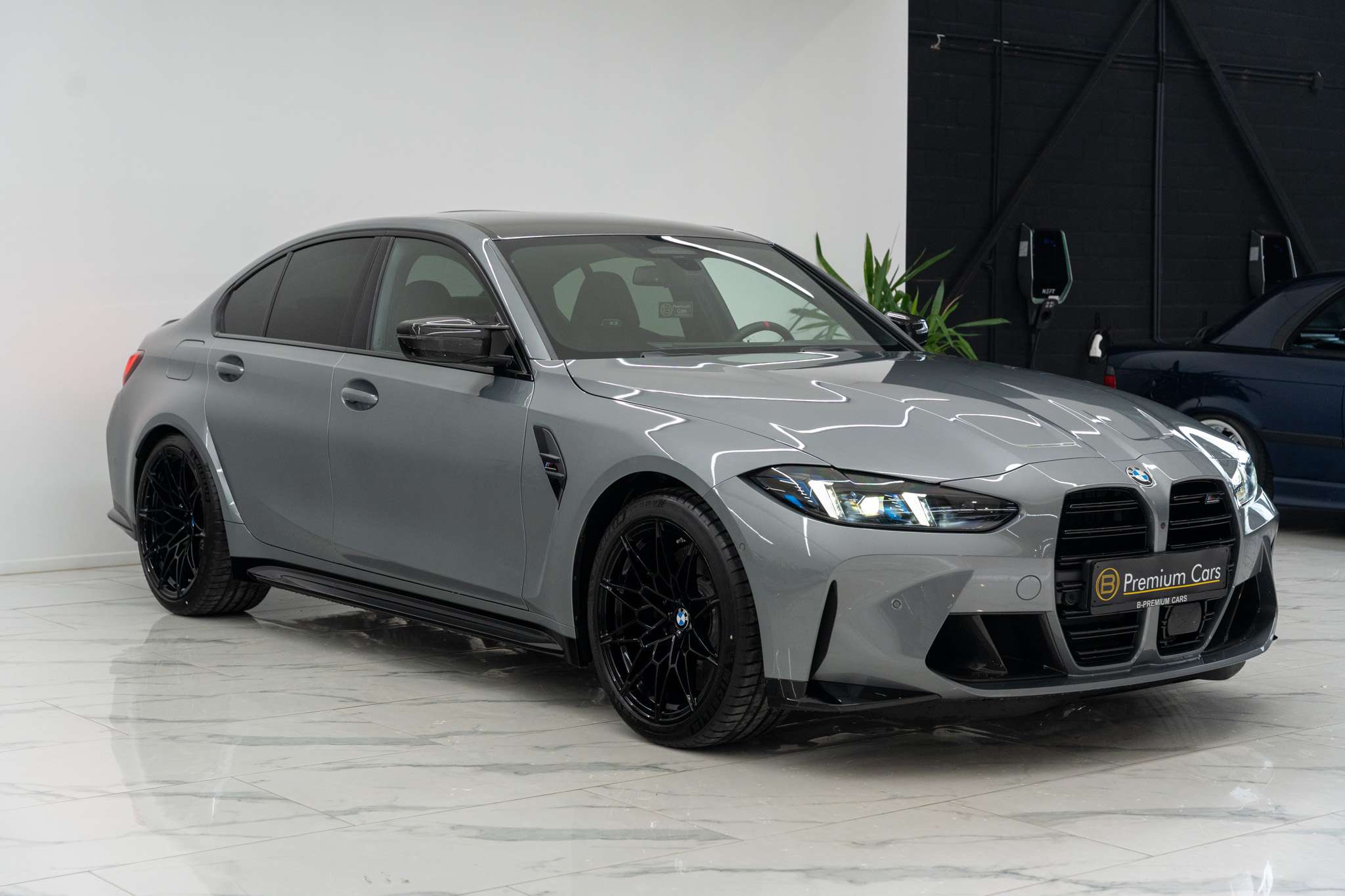 BMW M3 Competition xDrive Carbon pack! Full options! New car!