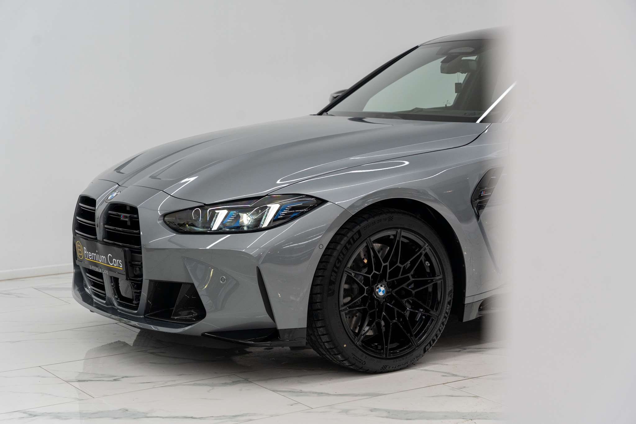 BMW M3 Competition xDrive Carbon pack! Full options! New car!