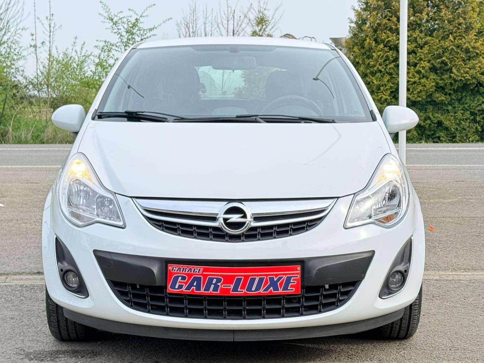 Opel Corsa 1.2I 85CV  CLIM JANTES ESSENCE