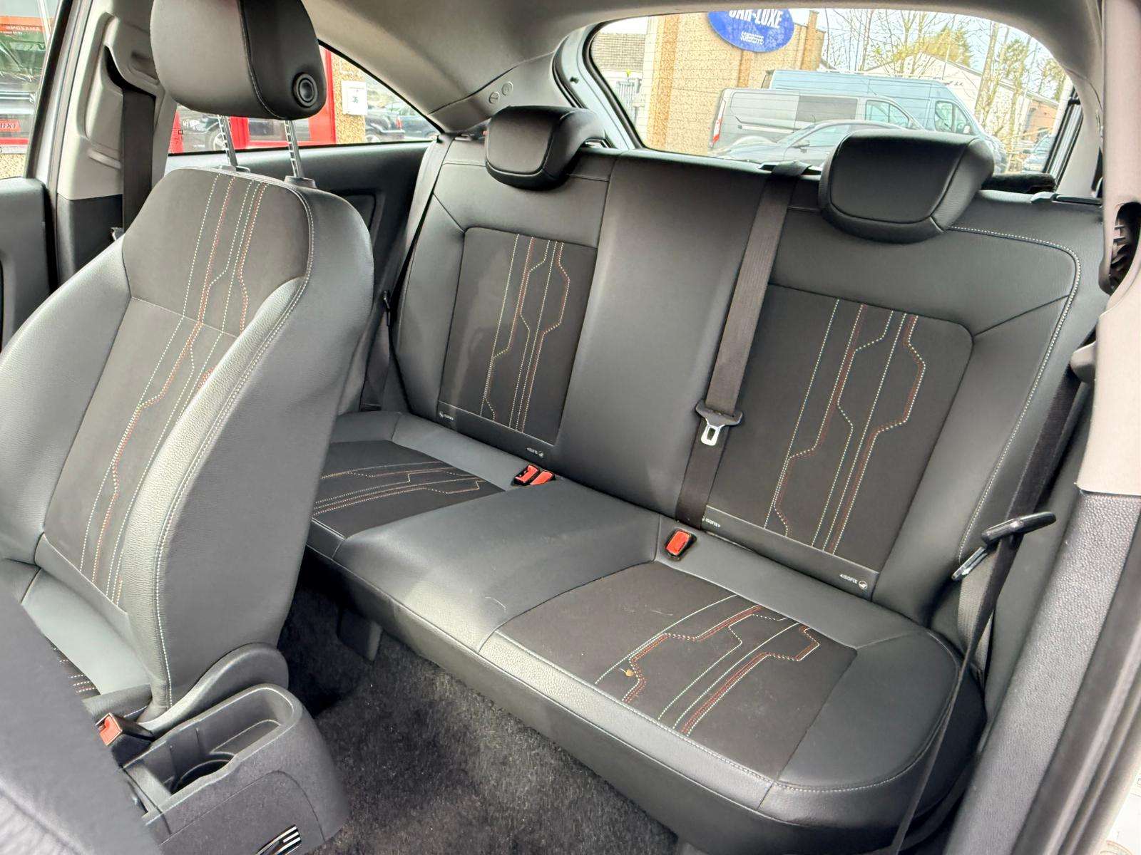 Opel Corsa 1.2I 85CV  CLIM JANTES ESSENCE