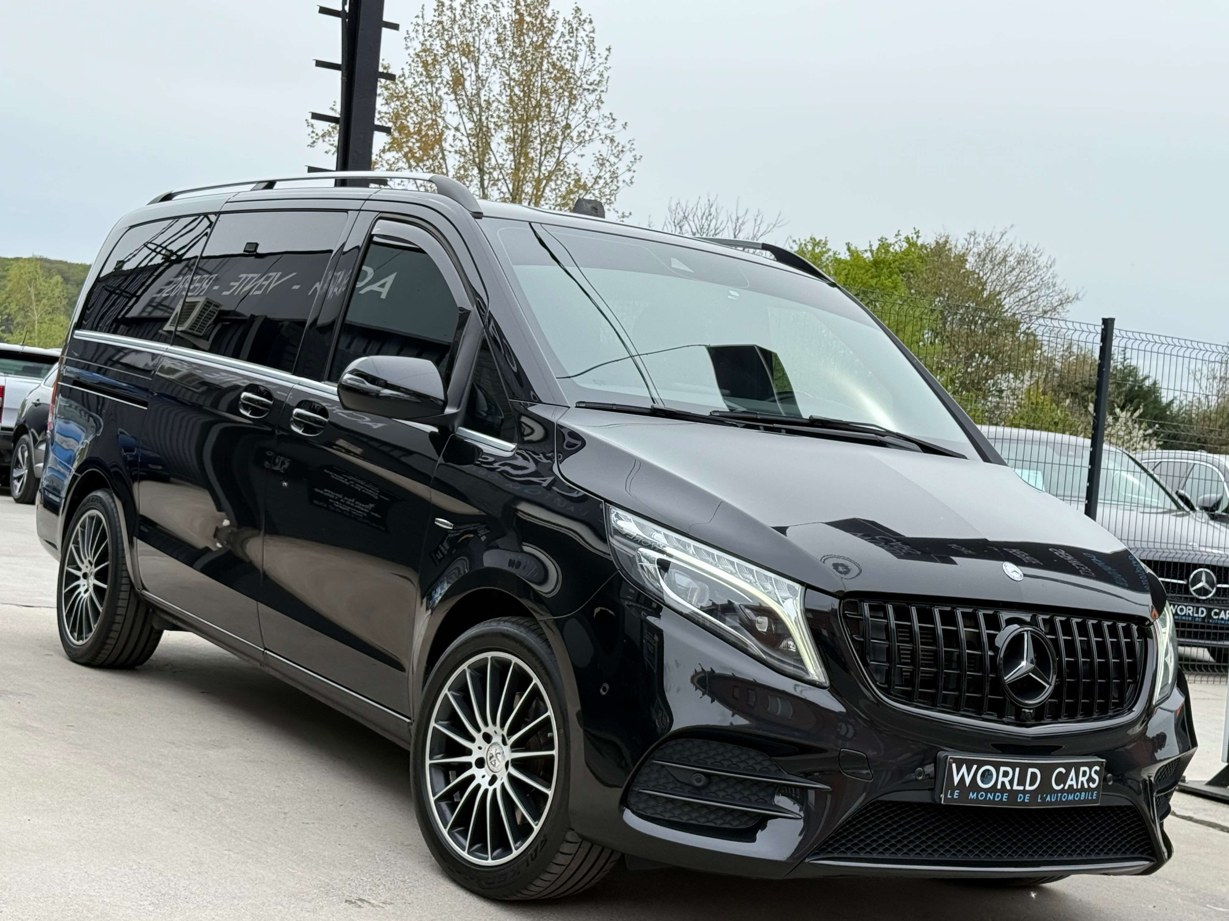 Mercedes-Benz V 250 d AVANTGARDE PACK AMG - TVAC*BTWIN - NAVIGATION - CAMERA - LINE ASS. - XENON - DRIVE SELECT - SIDE ASSIST. - FULL OPTION