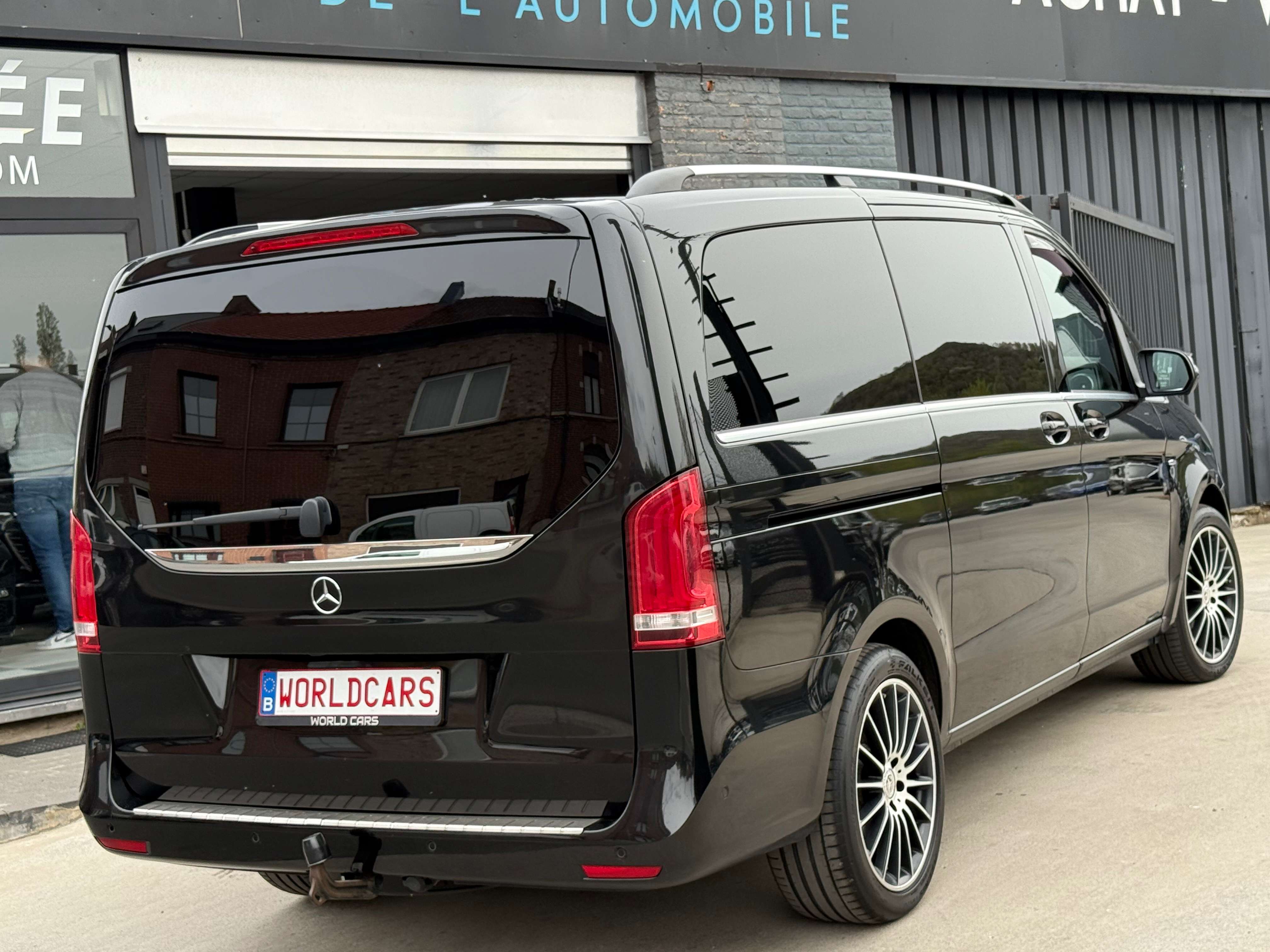 Mercedes-Benz V 250 d AVANTGARDE PACK AMG - TVAC*BTWIN - NAVIGATION - CAMERA - LINE ASS. - XENON - DRIVE SELECT - SIDE ASSIST. - FULL OPTION