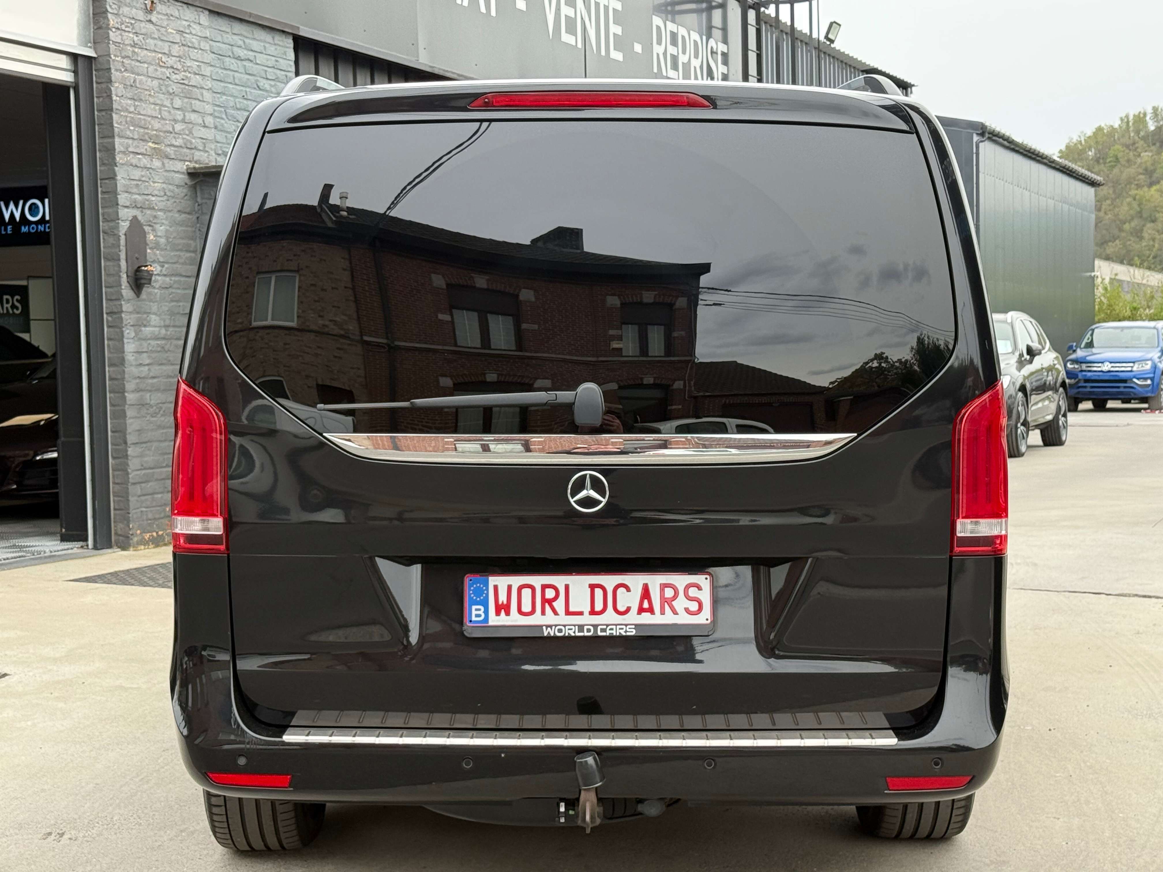 Mercedes-Benz V 250 d AVANTGARDE PACK AMG - TVAC*BTWIN - NAVIGATION - CAMERA - LINE ASS. - XENON - DRIVE SELECT - SIDE ASSIST. - FULL OPTION