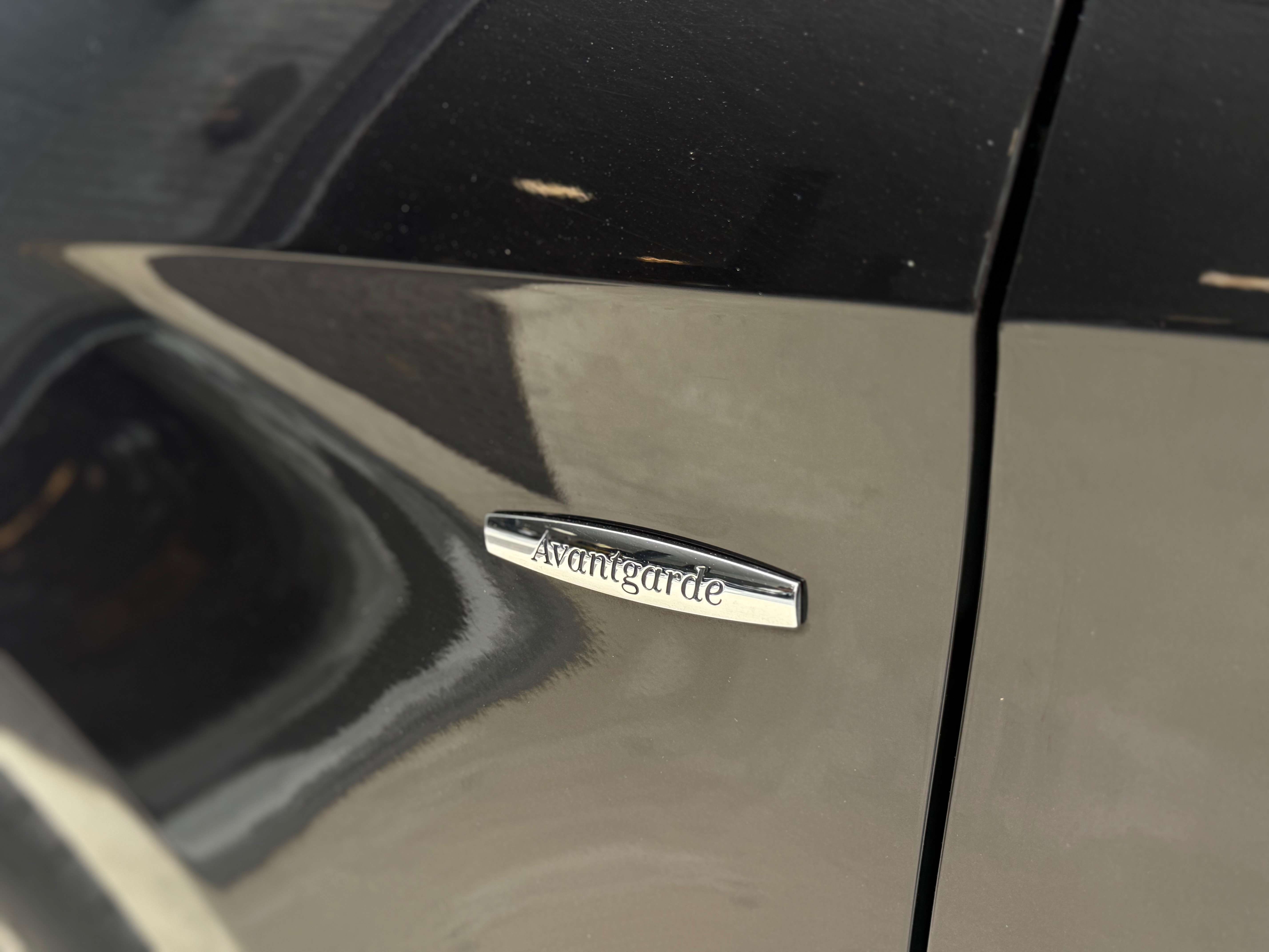 Mercedes-Benz V 250 d AVANTGARDE PACK AMG - TVAC*BTWIN - NAVIGATION - CAMERA - LINE ASS. - XENON - DRIVE SELECT - SIDE ASSIST. - FULL OPTION