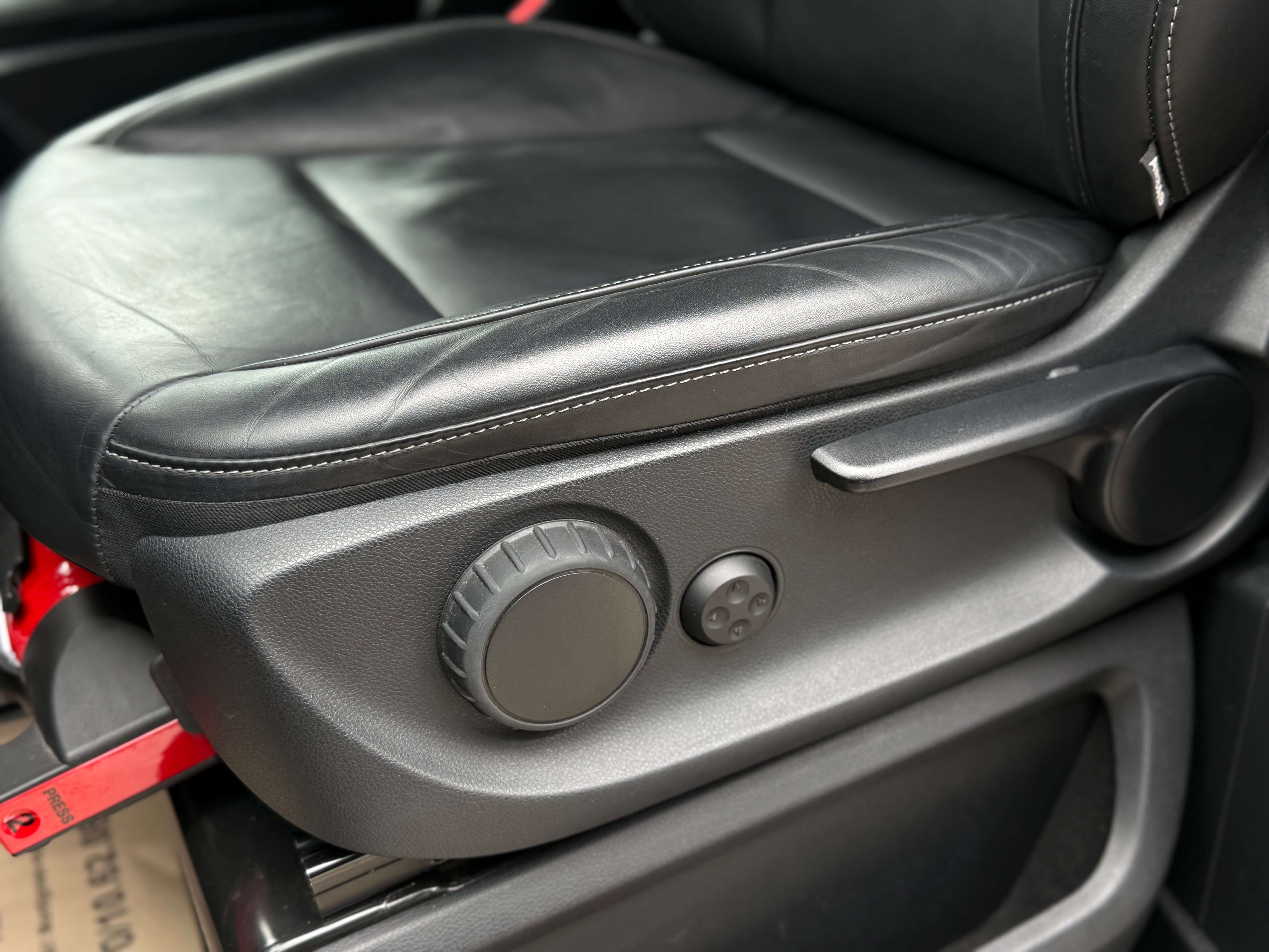 Mercedes-Benz V 250 d AVANTGARDE PACK AMG - TVAC*BTWIN - NAVIGATION - CAMERA - LINE ASS. - XENON - DRIVE SELECT - SIDE ASSIST. - FULL OPTION