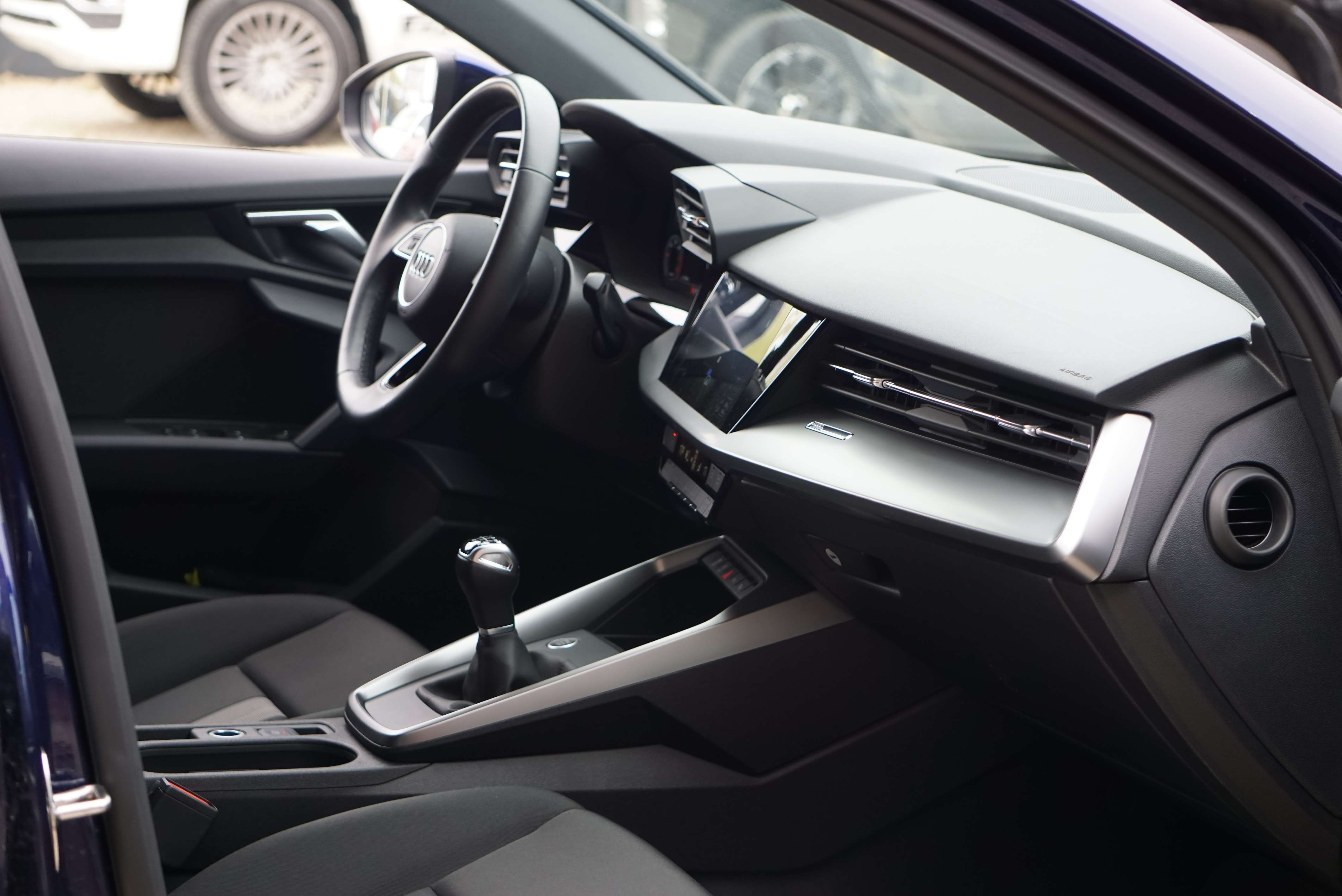 Audi A3 30 TDi 2.0 NAVI PDC CARPLAY CARNET COMPLET EURO 6d