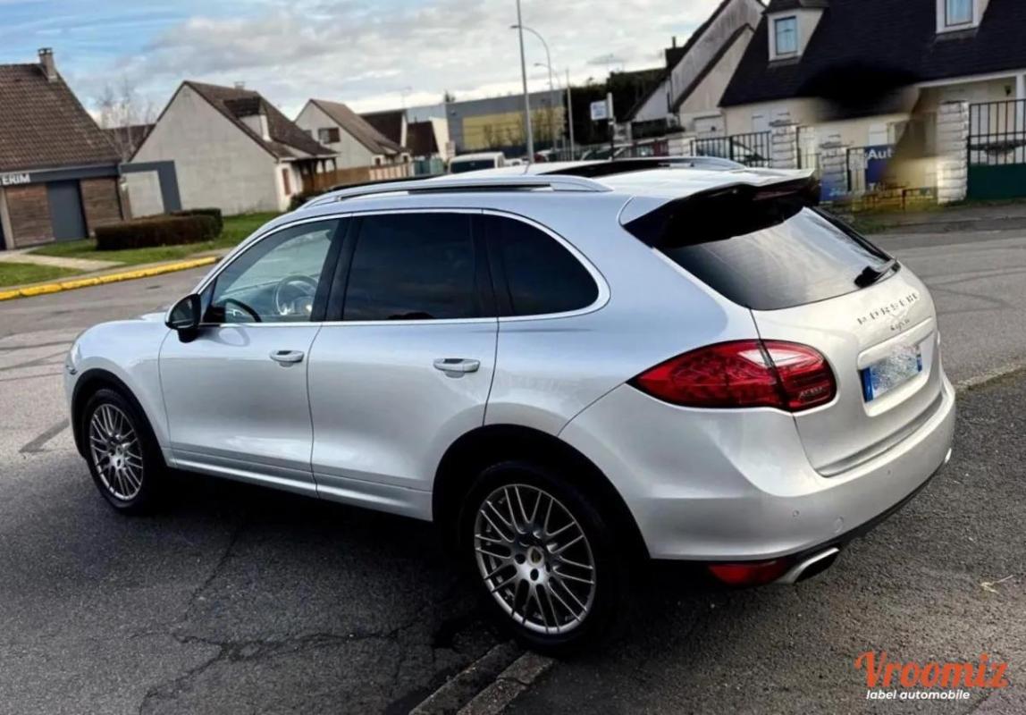 Porsche Cayenne 3.0 TDI 245 PLATINUM EDITION TIPTRONIC-S BVA