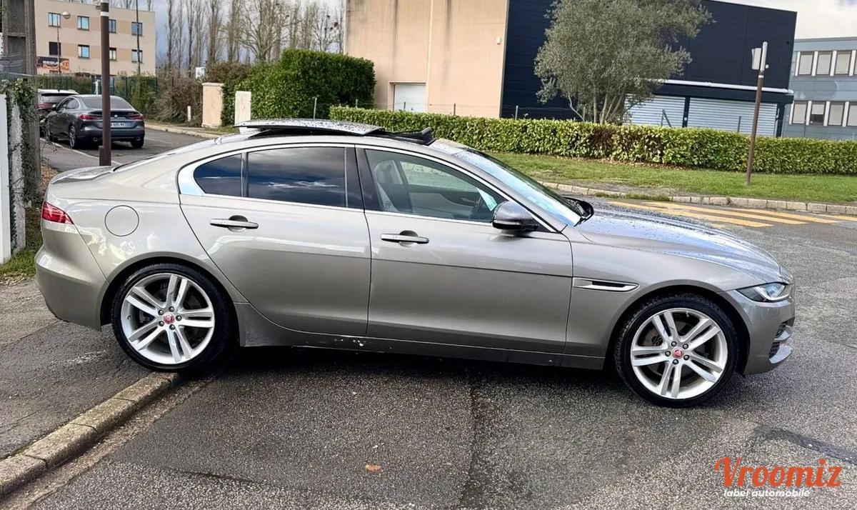 Jaguar Xe D180 HSE STANDARD AUTO 4WD TOIT OUVRANT 13325HT