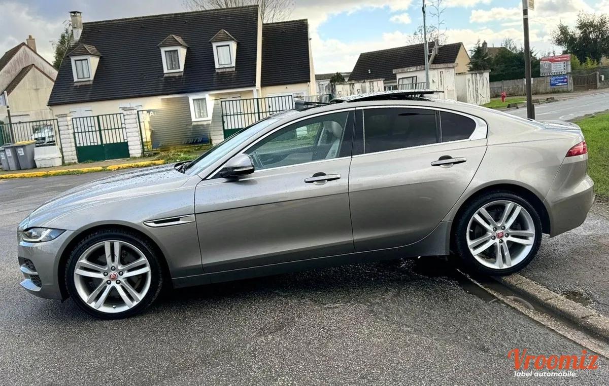 Jaguar Xe D180 HSE STANDARD AUTO 4WD TOIT OUVRANT 13325HT