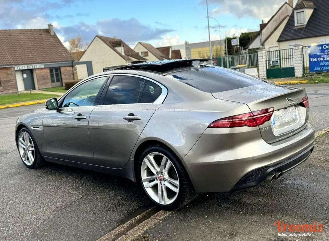 Jaguar Xe D180 HSE STANDARD AUTO 4WD TOIT OUVRANT 13325HT