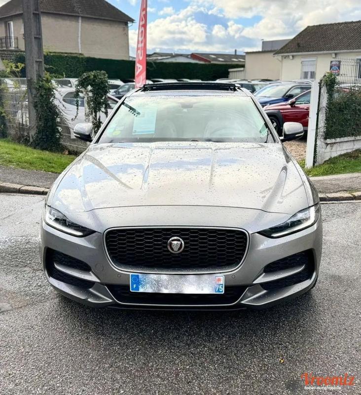 Jaguar Xe D180 HSE STANDARD AUTO 4WD TOIT OUVRANT 13325HT