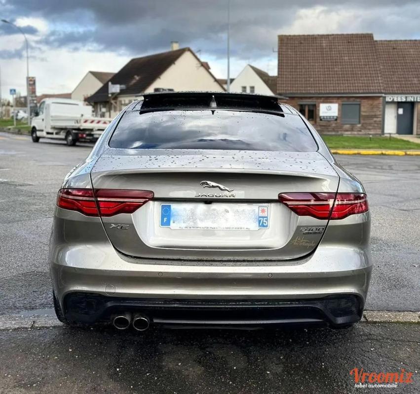 Jaguar Xe D180 HSE STANDARD AUTO 4WD TOIT OUVRANT 13325HT