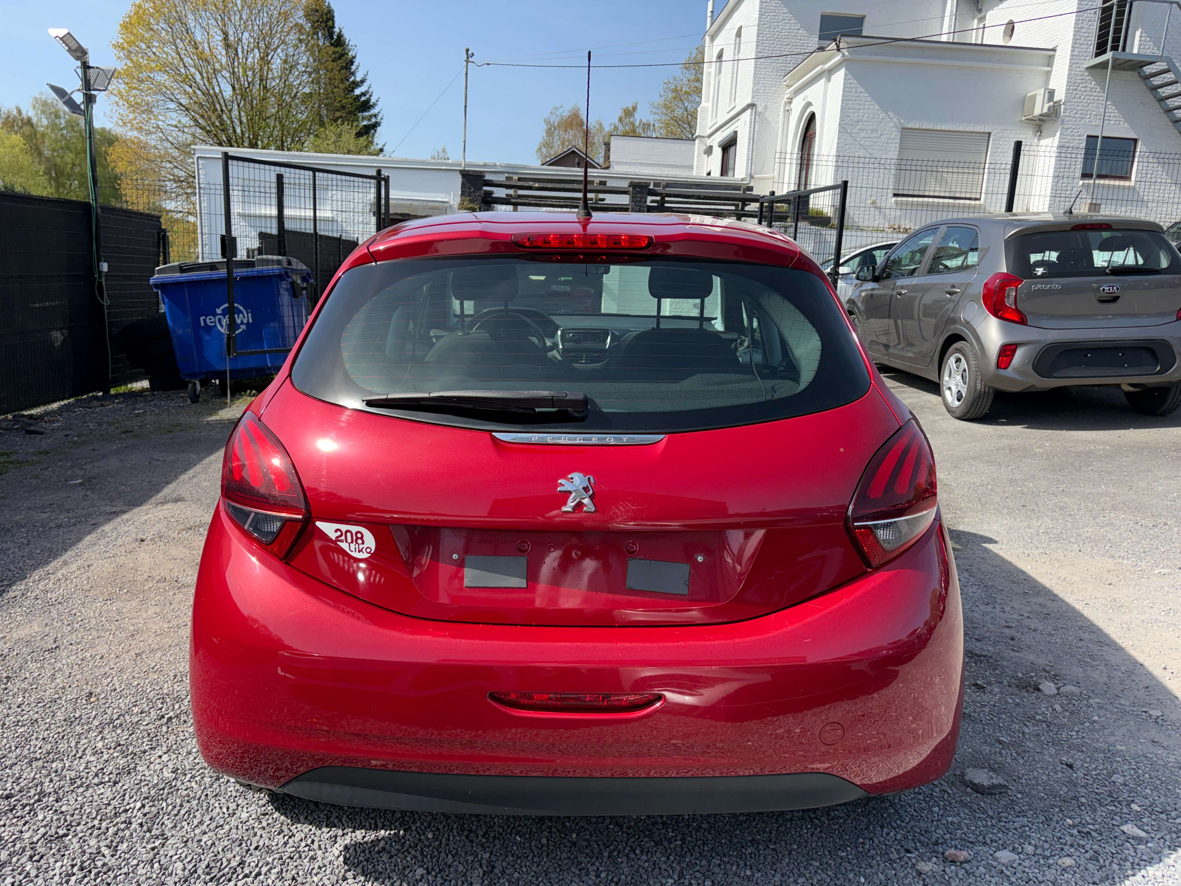 Peugeot 208 1.2i Like - EU6 - GARANTIE 1AN -