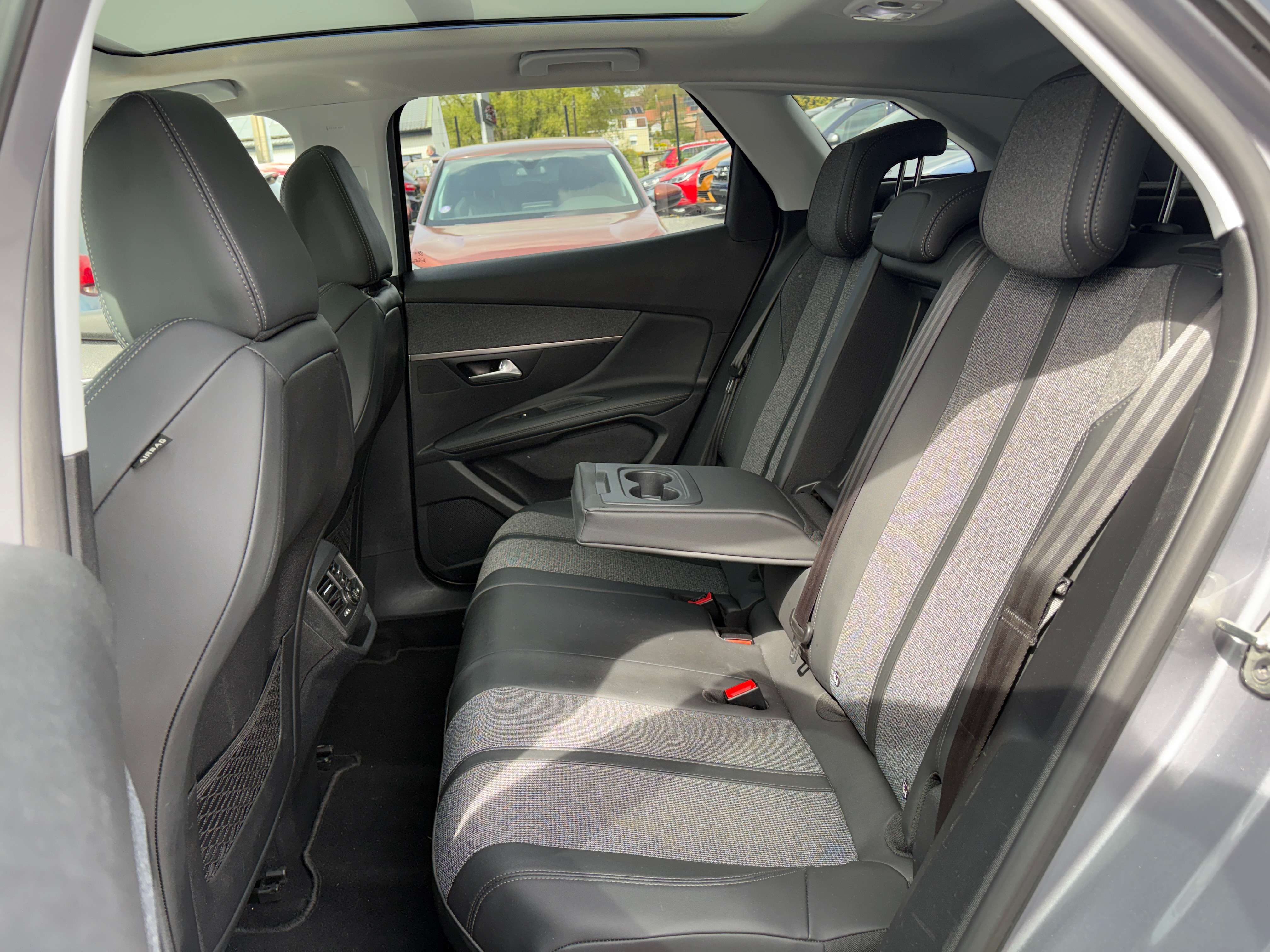 Peugeot 3008 1.2 Turbo Allure - EU6 - GARANTIE 1AN -