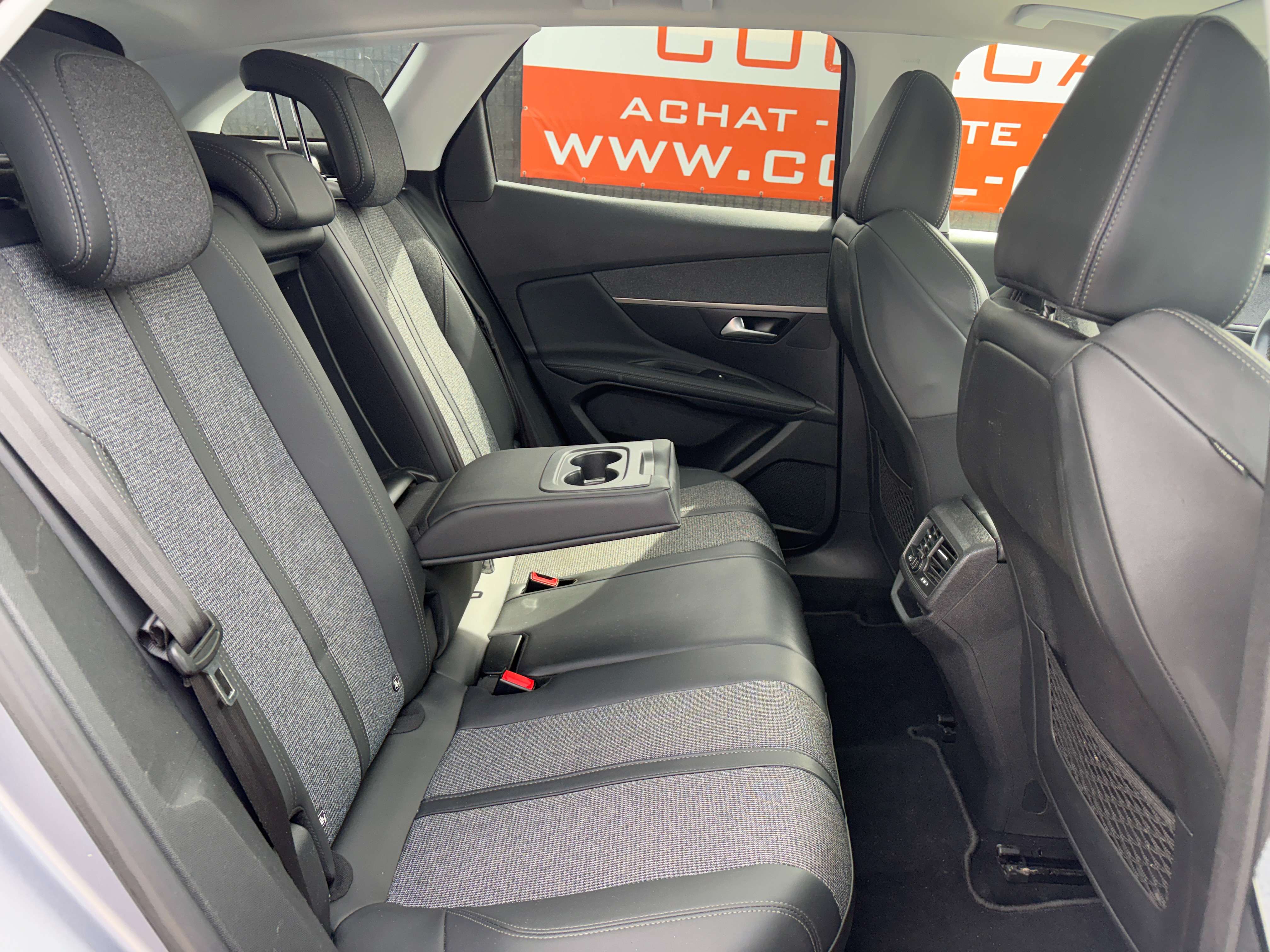 Peugeot 3008 1.2 Turbo Allure - EU6 - GARANTIE 1AN -