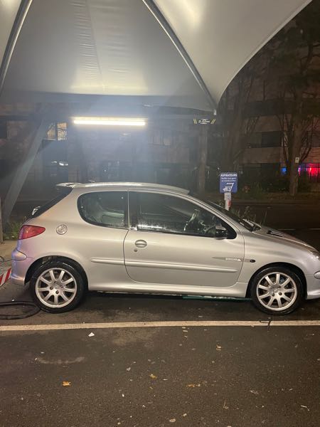 Peugeot 206 1.6 16S QUIKSILVER 3P