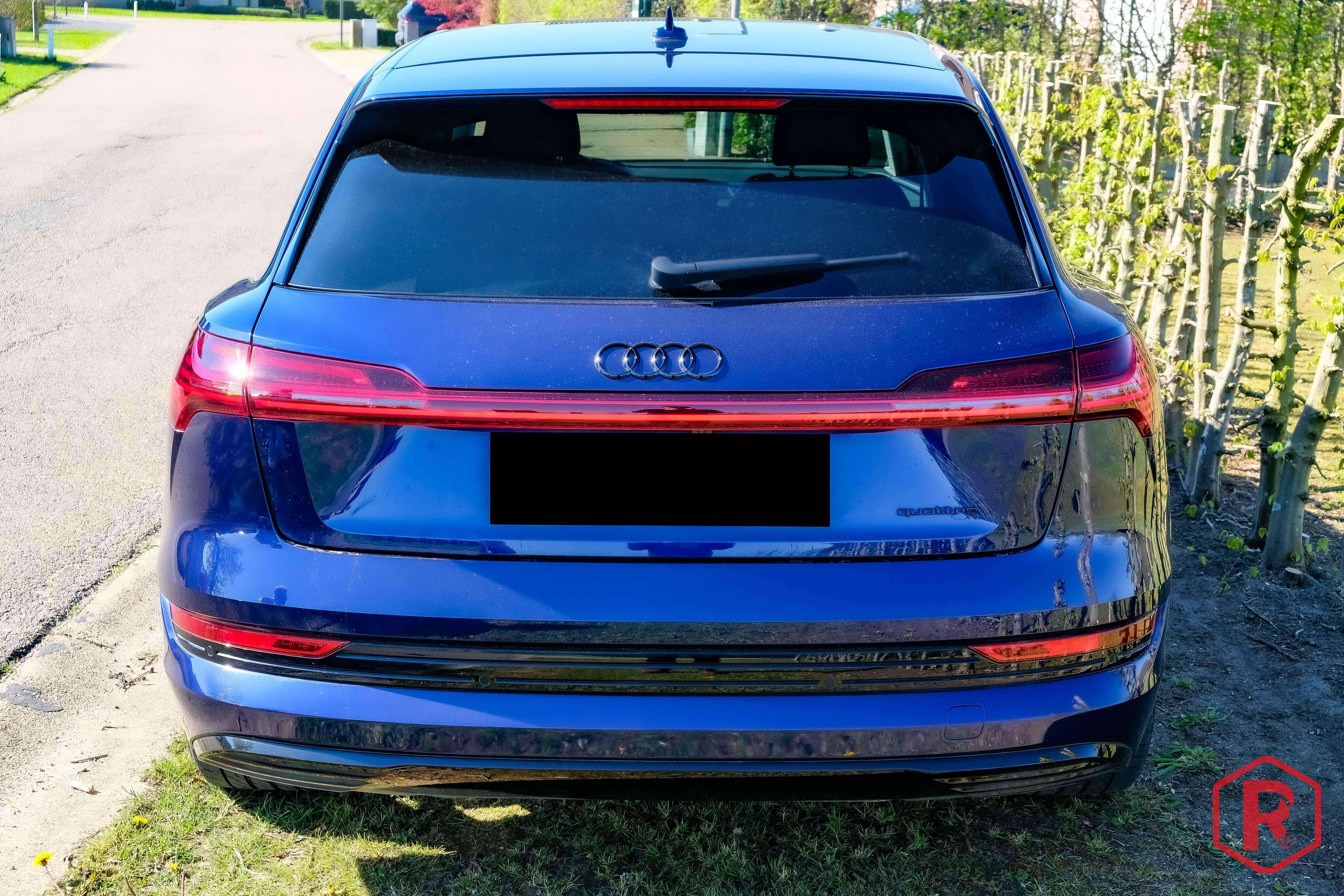 Audi e-tron 50 S line Competition ACC Matrix