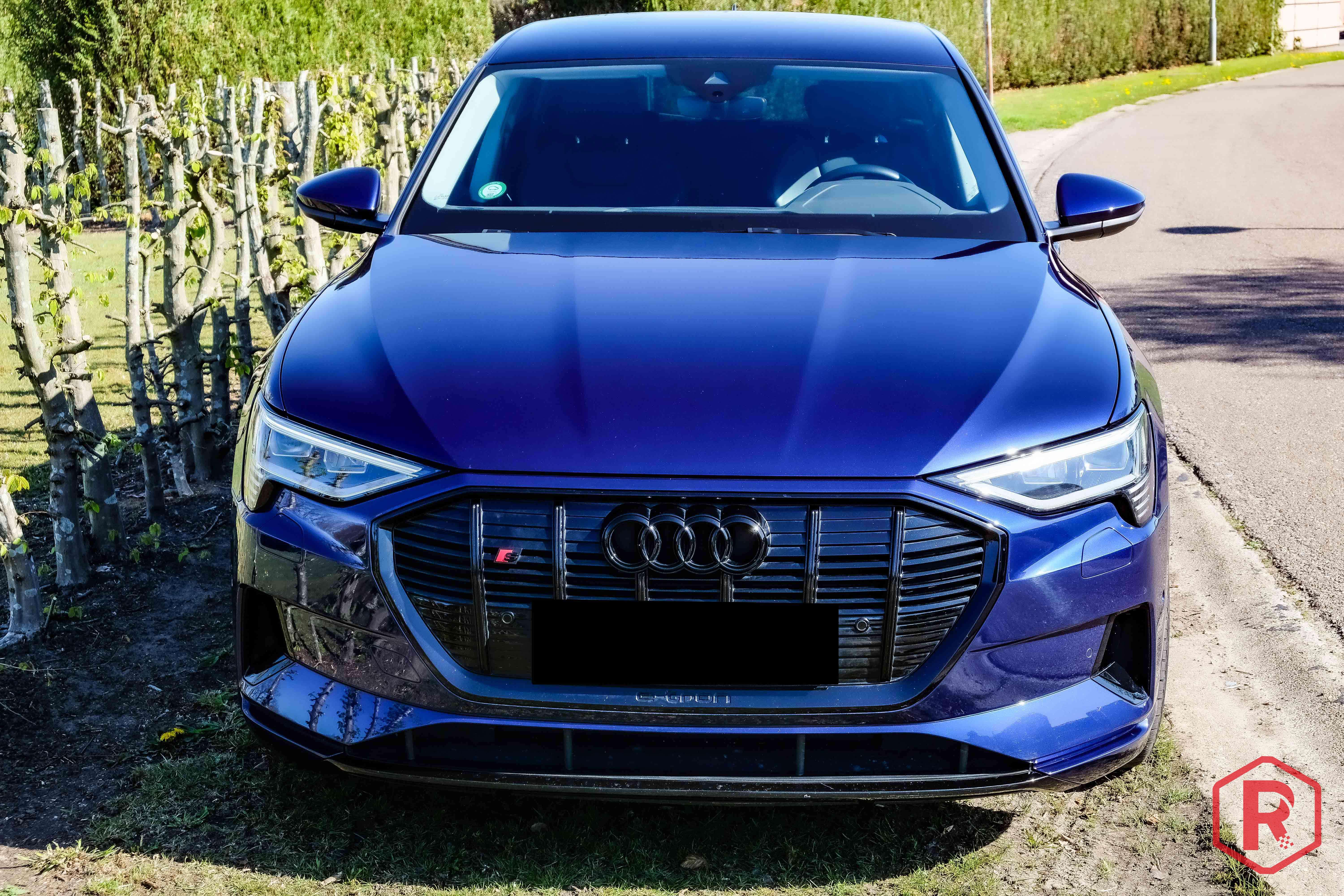 Audi e-tron 50 S line Competition ACC Matrix