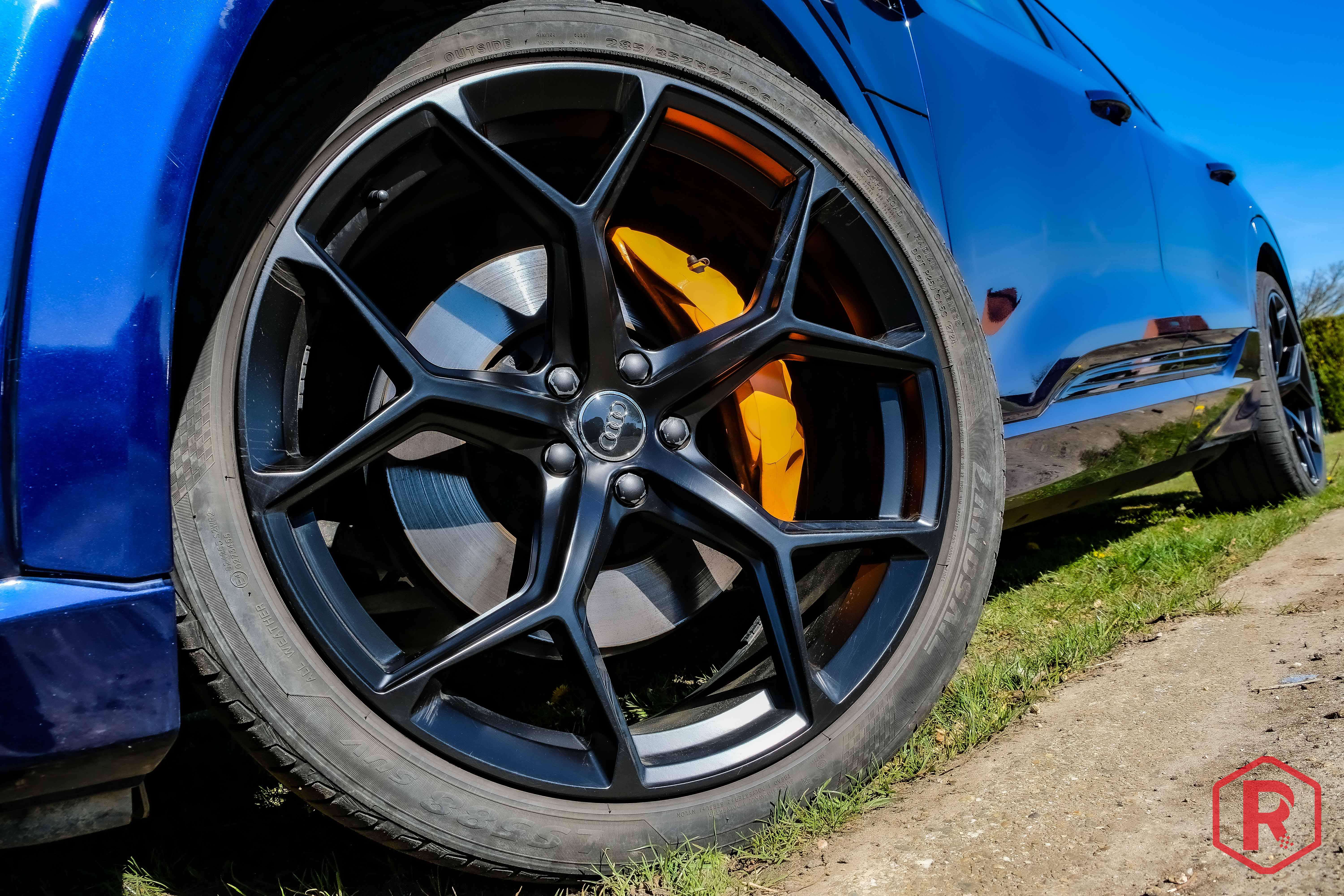 Audi e-tron 50 S line Competition ACC Matrix