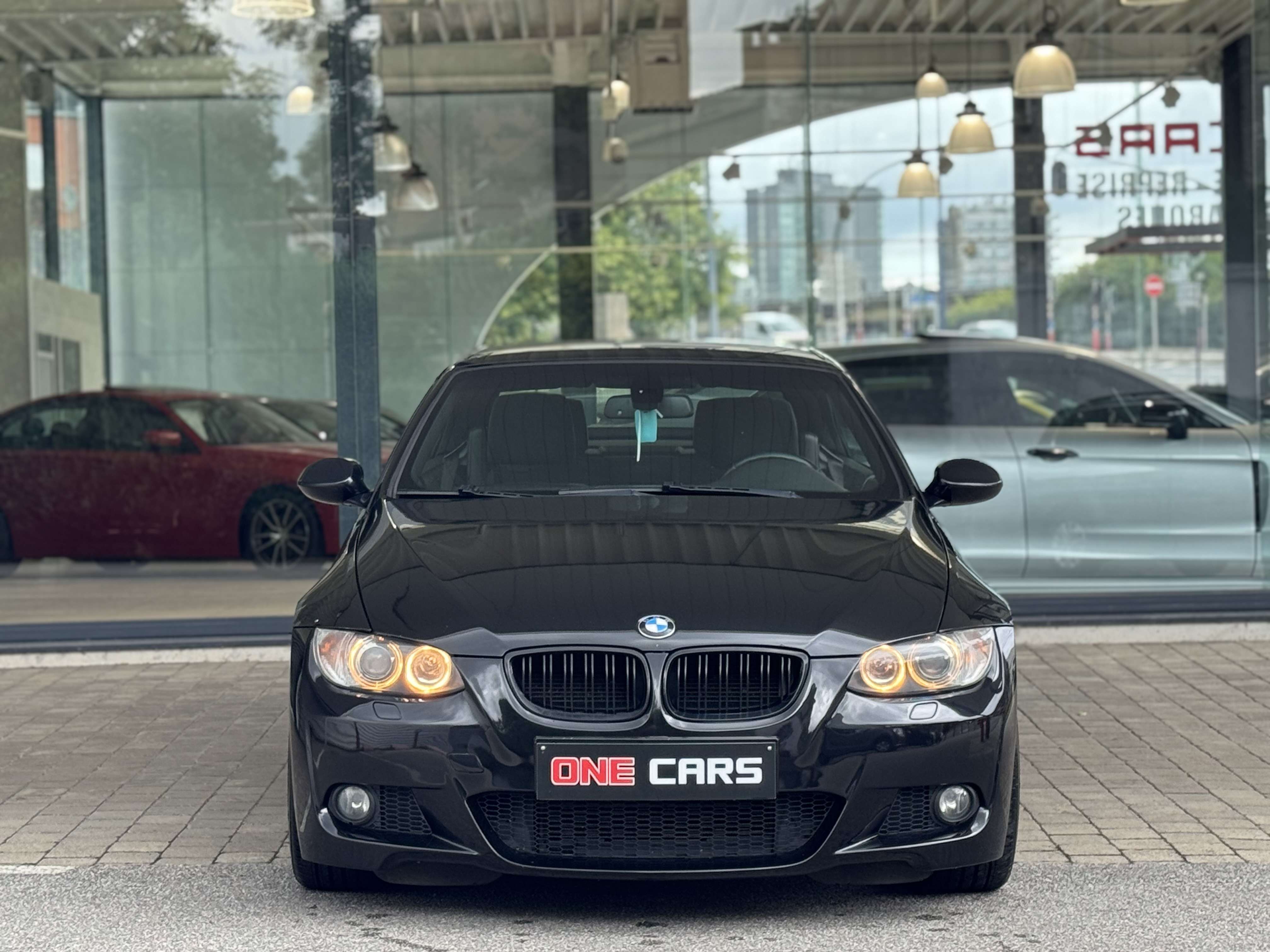 BMW 320 d CABRIO "PACK M" BIXENON-ALCANTARA-CLIM-PDC-JA18P-GAR 1AN