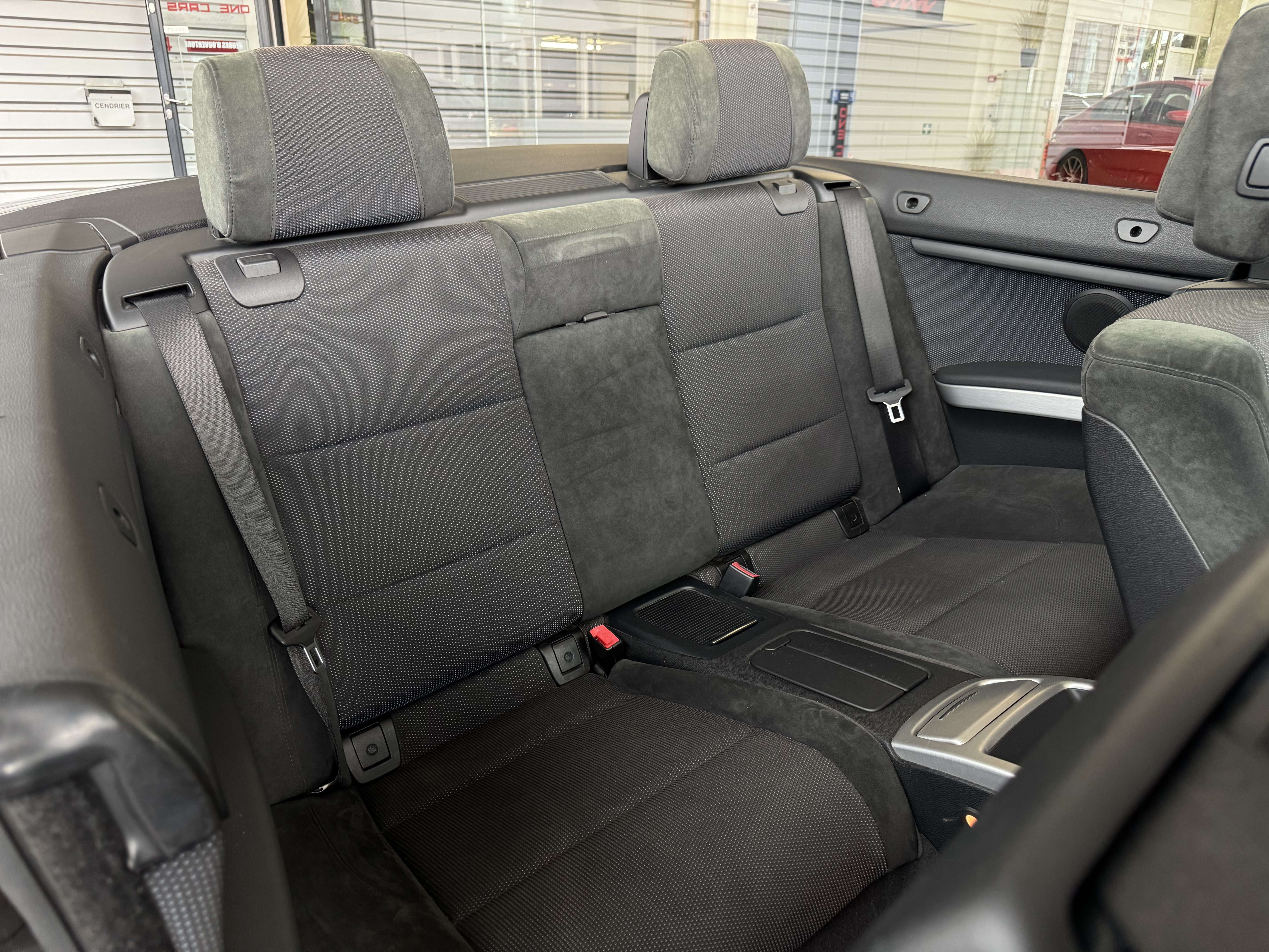 BMW 320 d CABRIO "PACK M" BIXENON-ALCANTARA-CLIM-PDC-JA18P-GAR 1AN