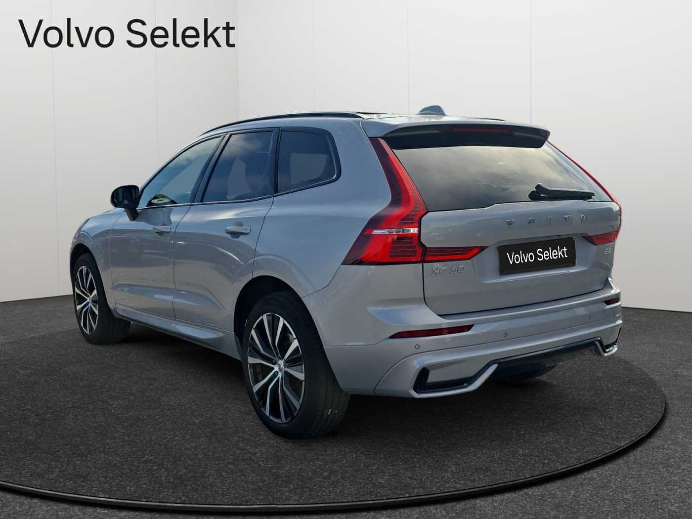 Volvo XC60 XC60 Plus, B4 Mild Hybrid, Diesel, Dark