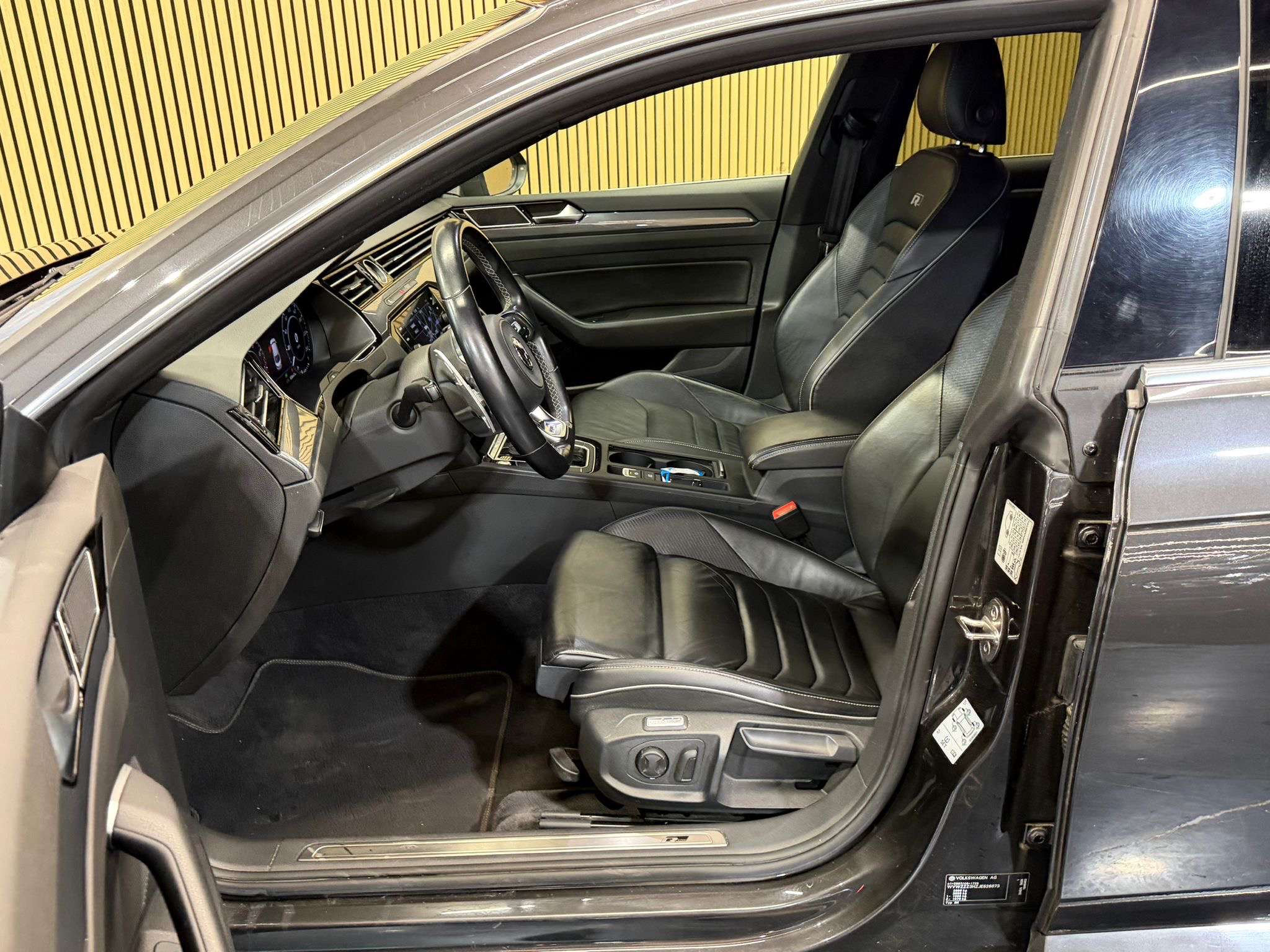 Volkswagen Arteon 1.5 TSI ACT R-Line DSG * GARANTIE 12 MOIS *