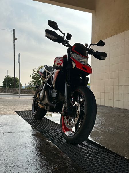 DUCATI HYPERMOTARD RVE