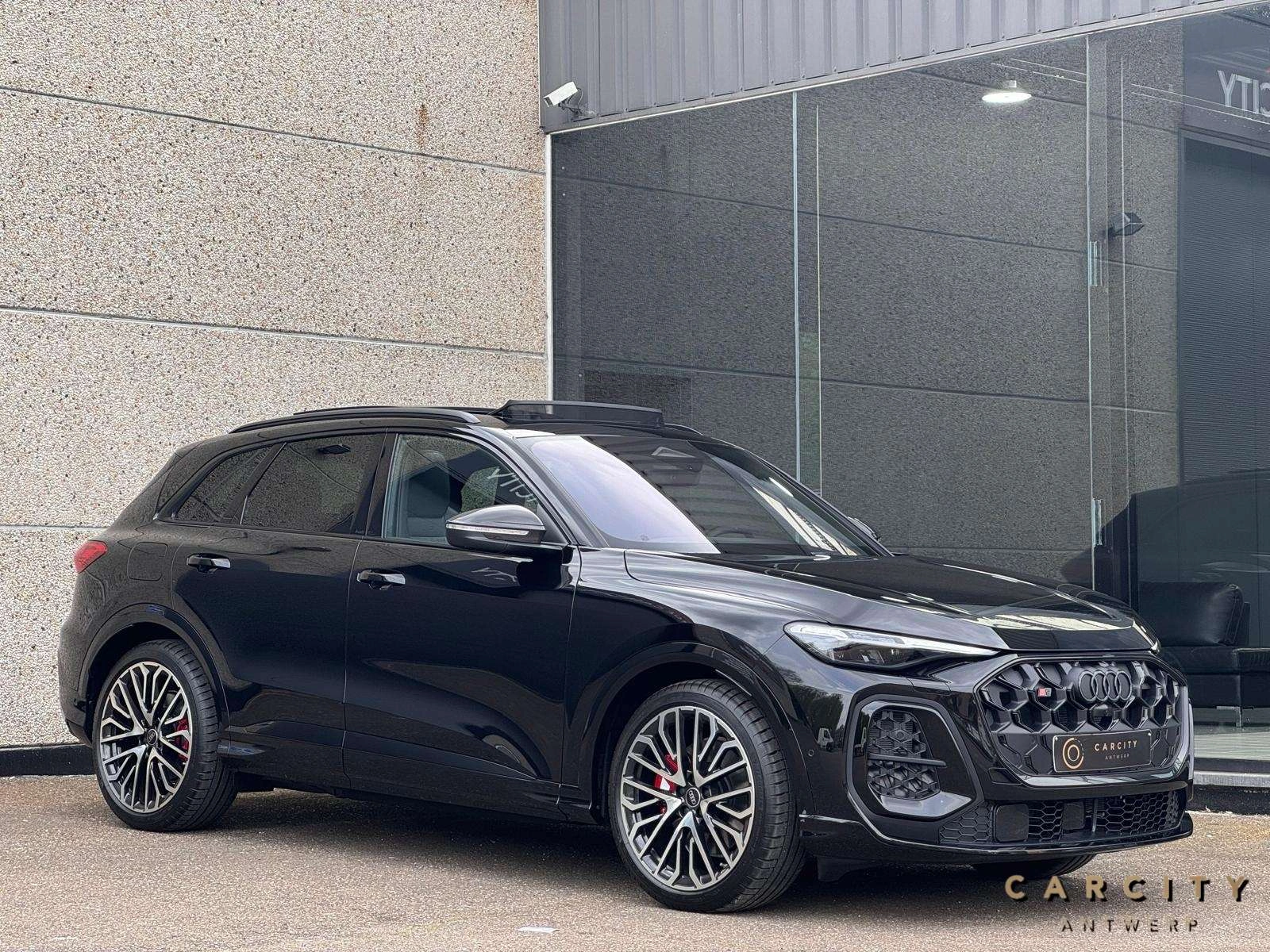 Audi SQ5 SQ5 3.0 V6 TFSI Quattro S tronic 2026 | MASSAGE | TREKHAAK | PANO | HUD | CARBON | OLED | PASSAGIER SCHERM | B&O | 360° |