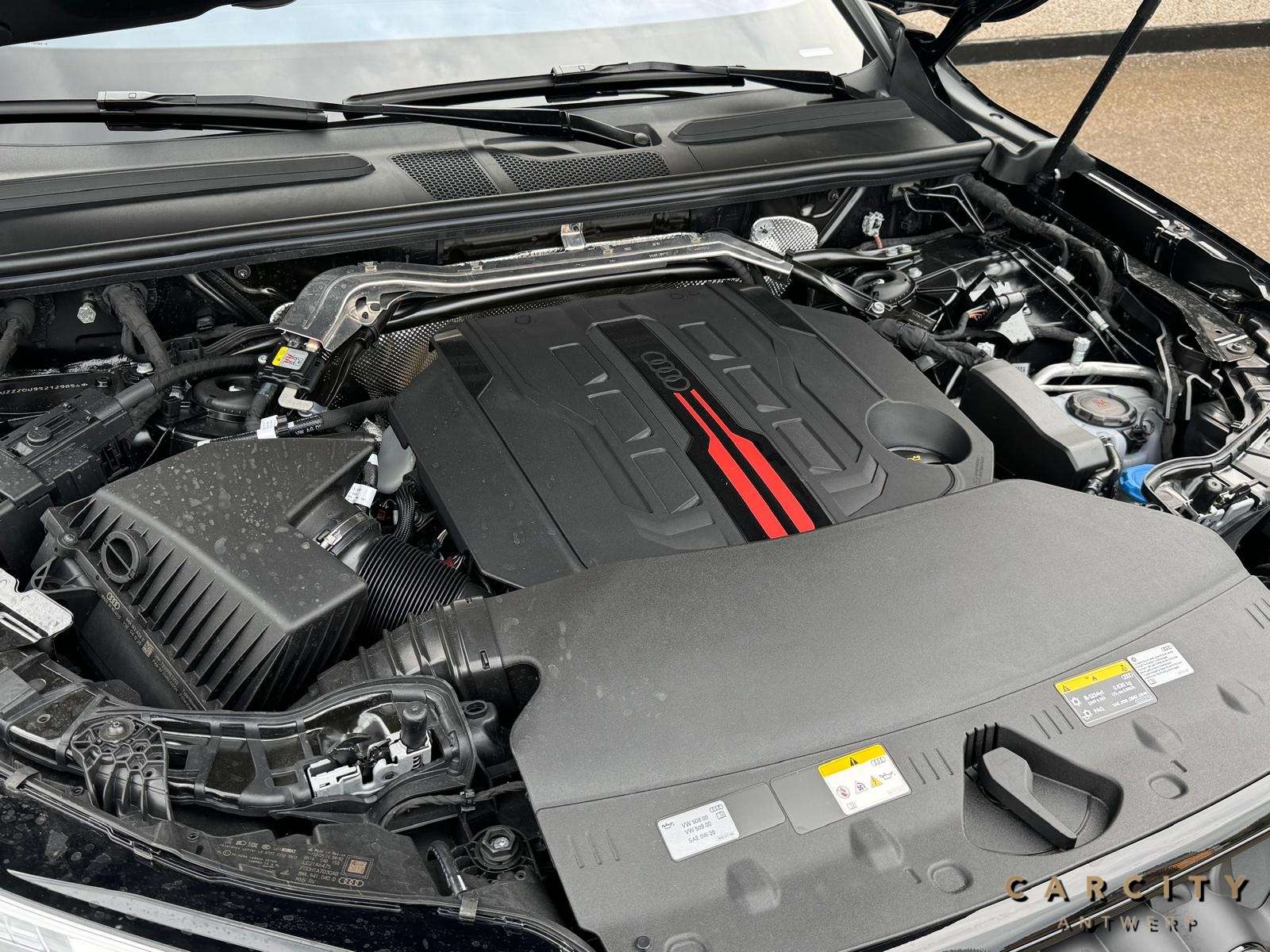 Audi SQ5 SQ5 3.0 V6 TFSI Quattro S tronic 2026 | MASSAGE | TREKHAAK | PANO | HUD | CARBON | OLED | PASSAGIER SCHERM | B&O | 360° |